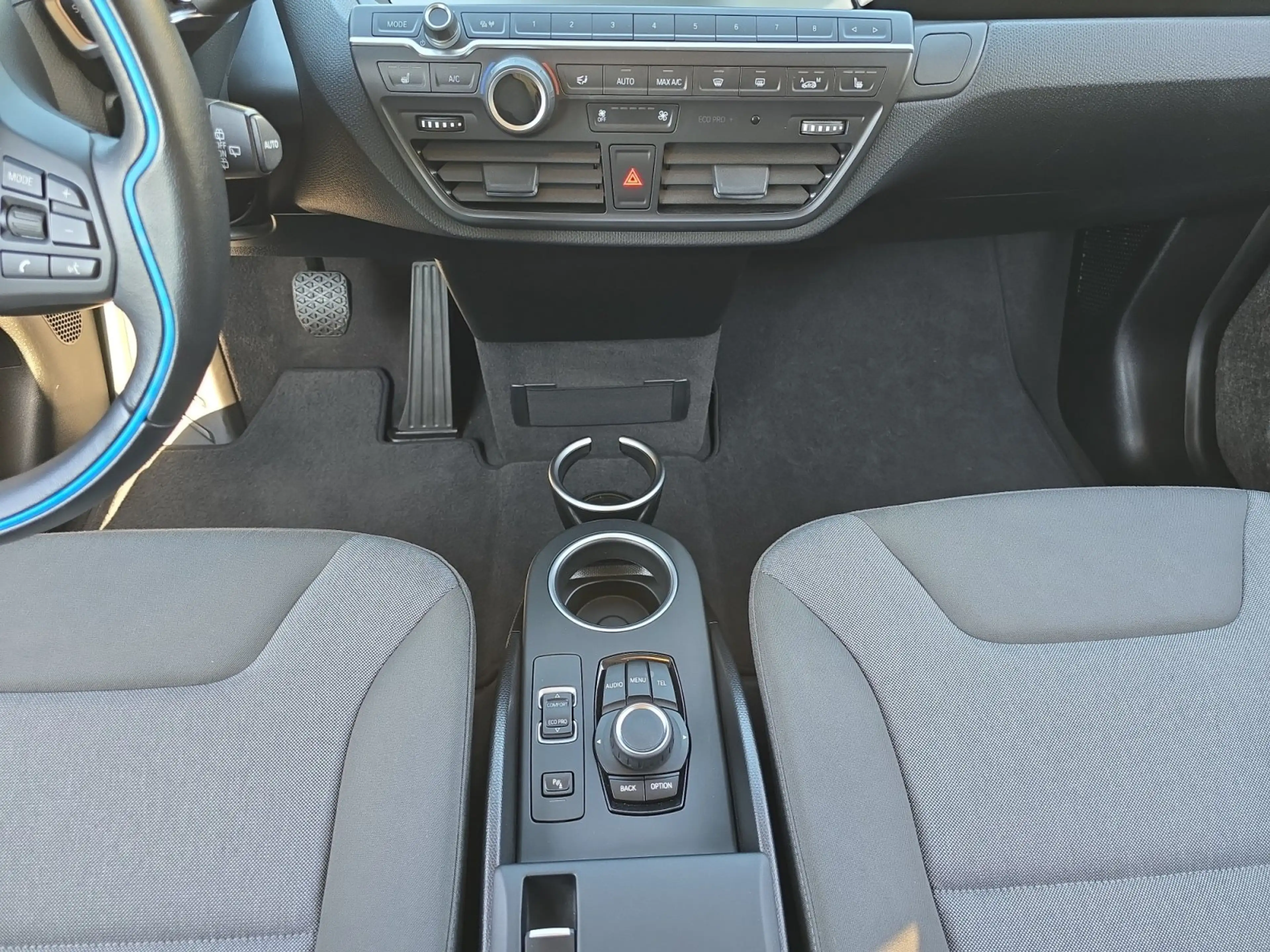 BMW i3 Basis — photo 12