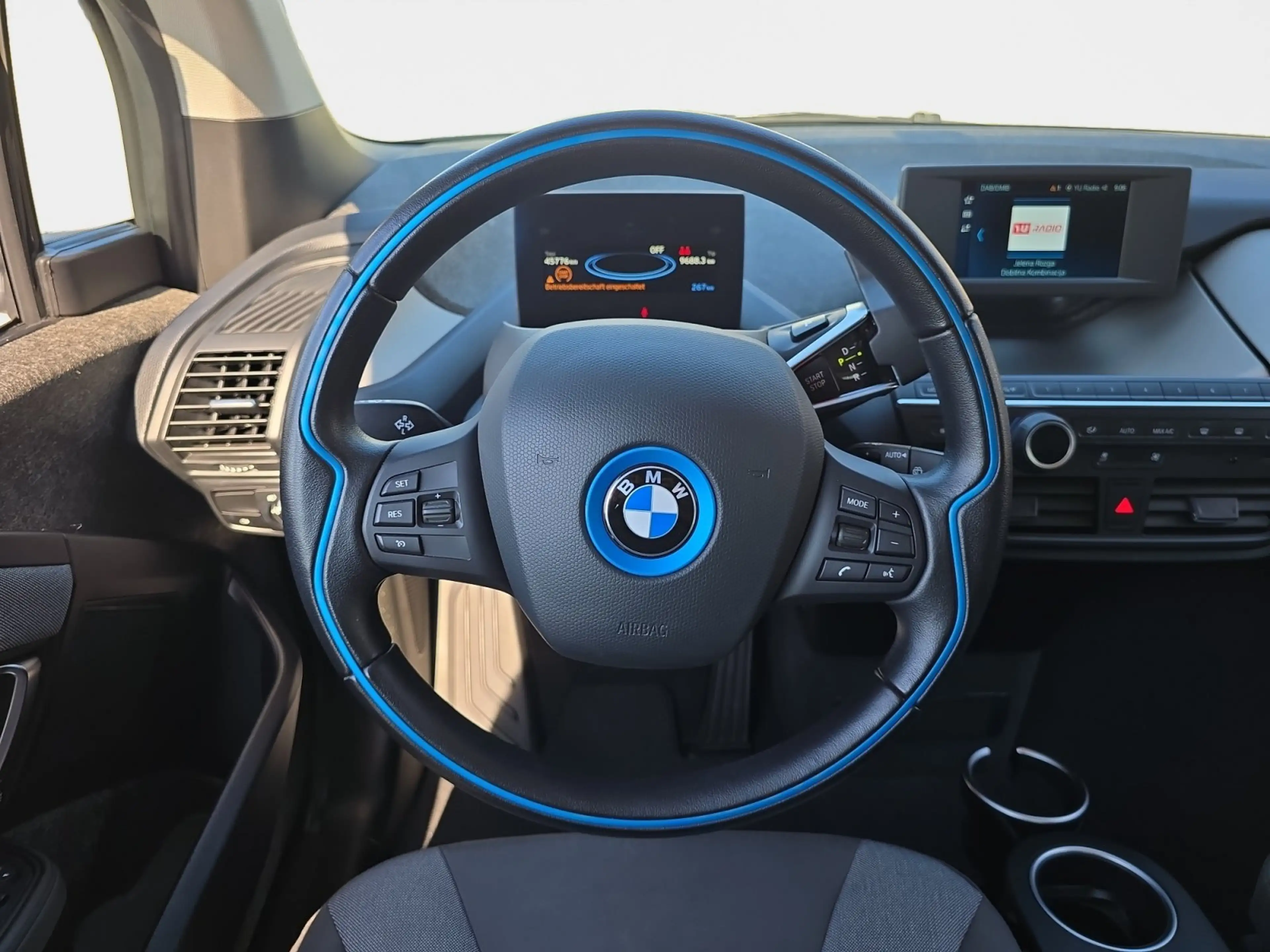 BMW i3 Basis — photo 13