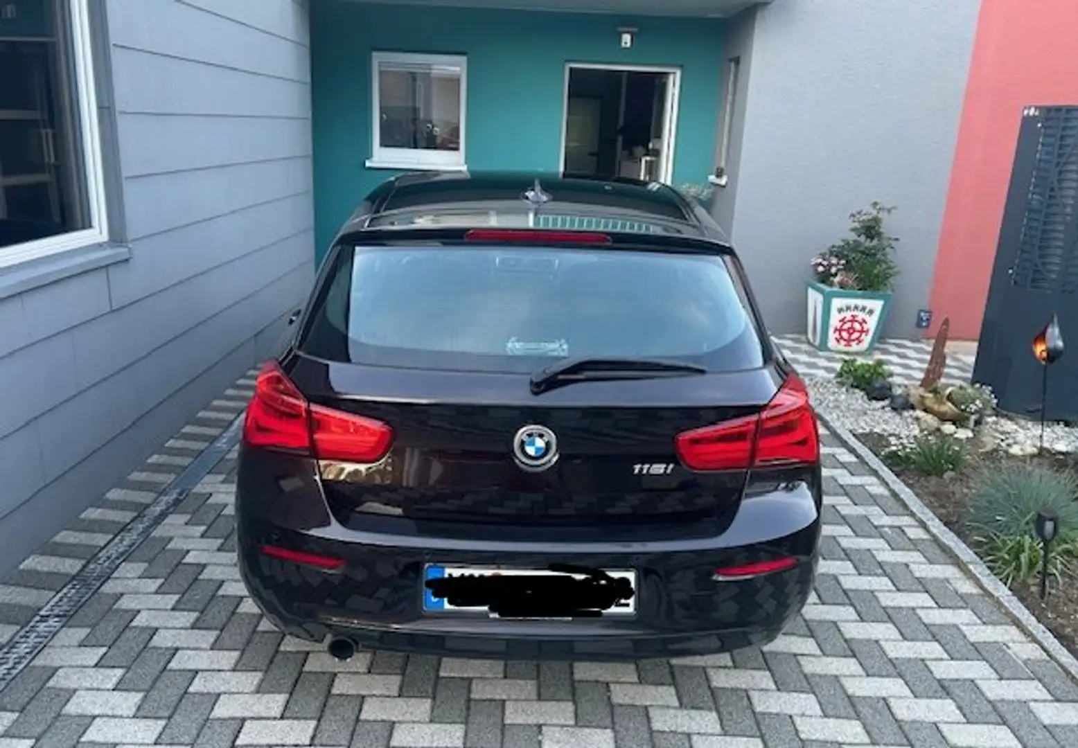 BMW 118 Schwarz - 2