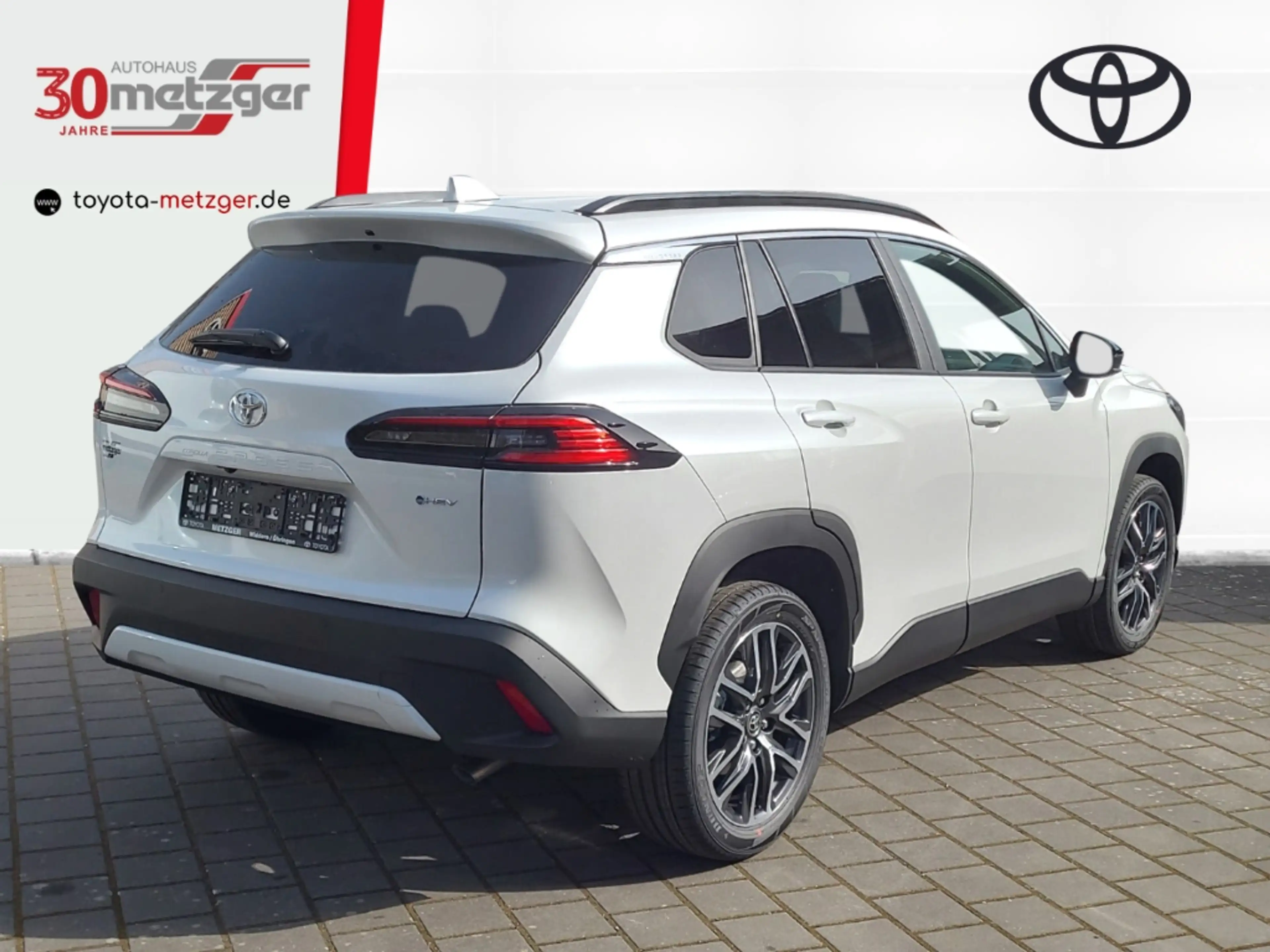 Toyota Corolla Cross 2.0 Hybrid Teamplayer +LED +Smart-Key-System — photo 3