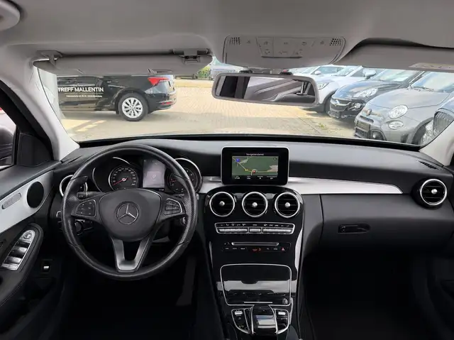 Mercedes-Benz C view 13