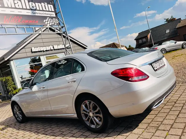 Mercedes-Benz C view 5