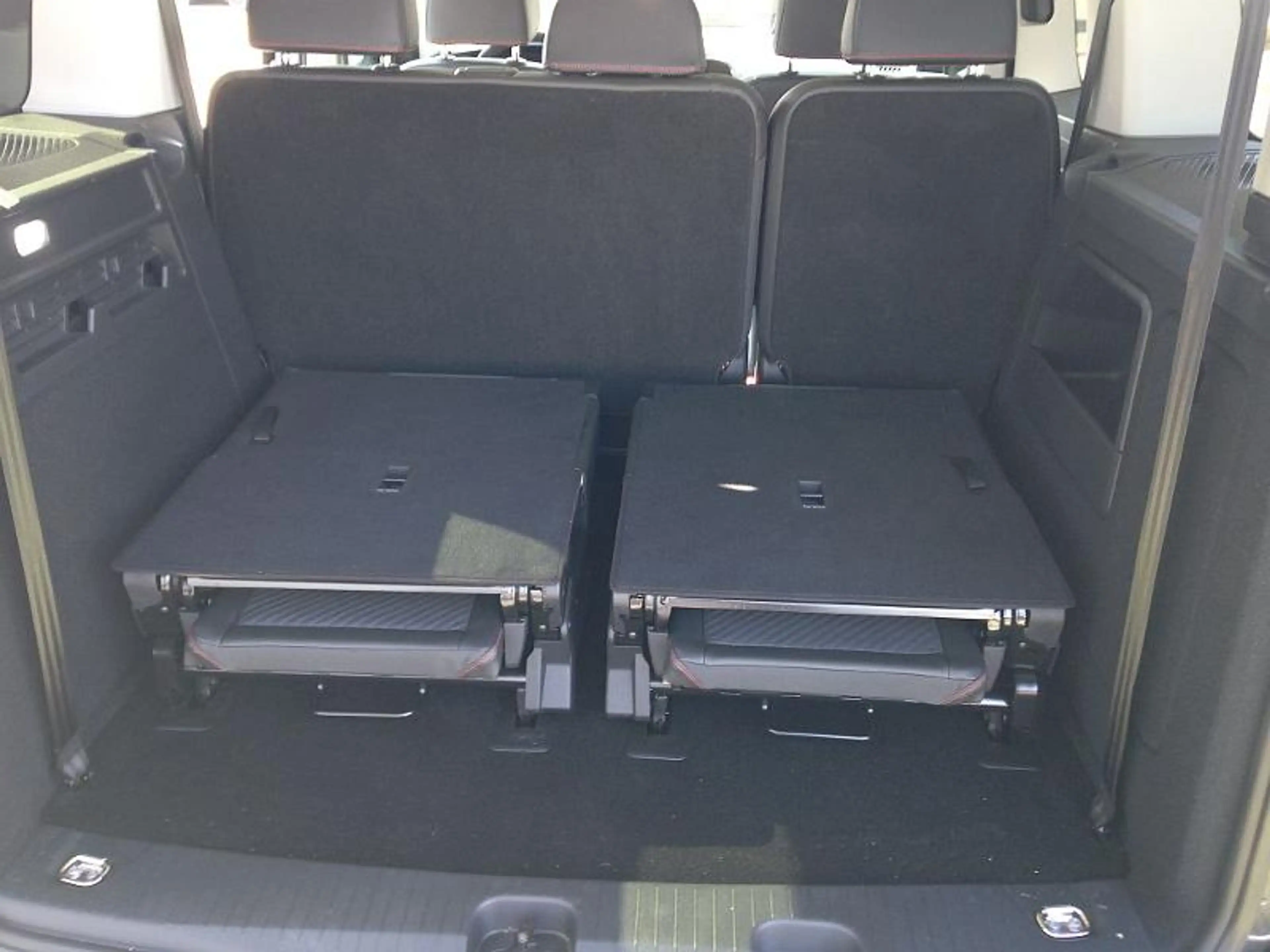 Ford Tourneo Connect *inkl. AHK* — photo 5