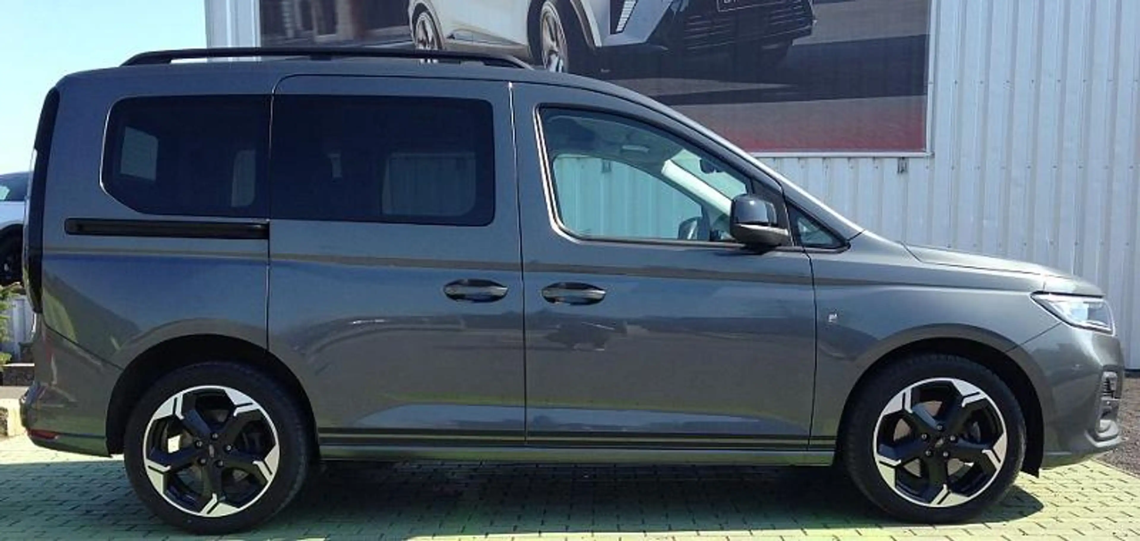 Ford Tourneo Connect *inkl. AHK* — photo 8