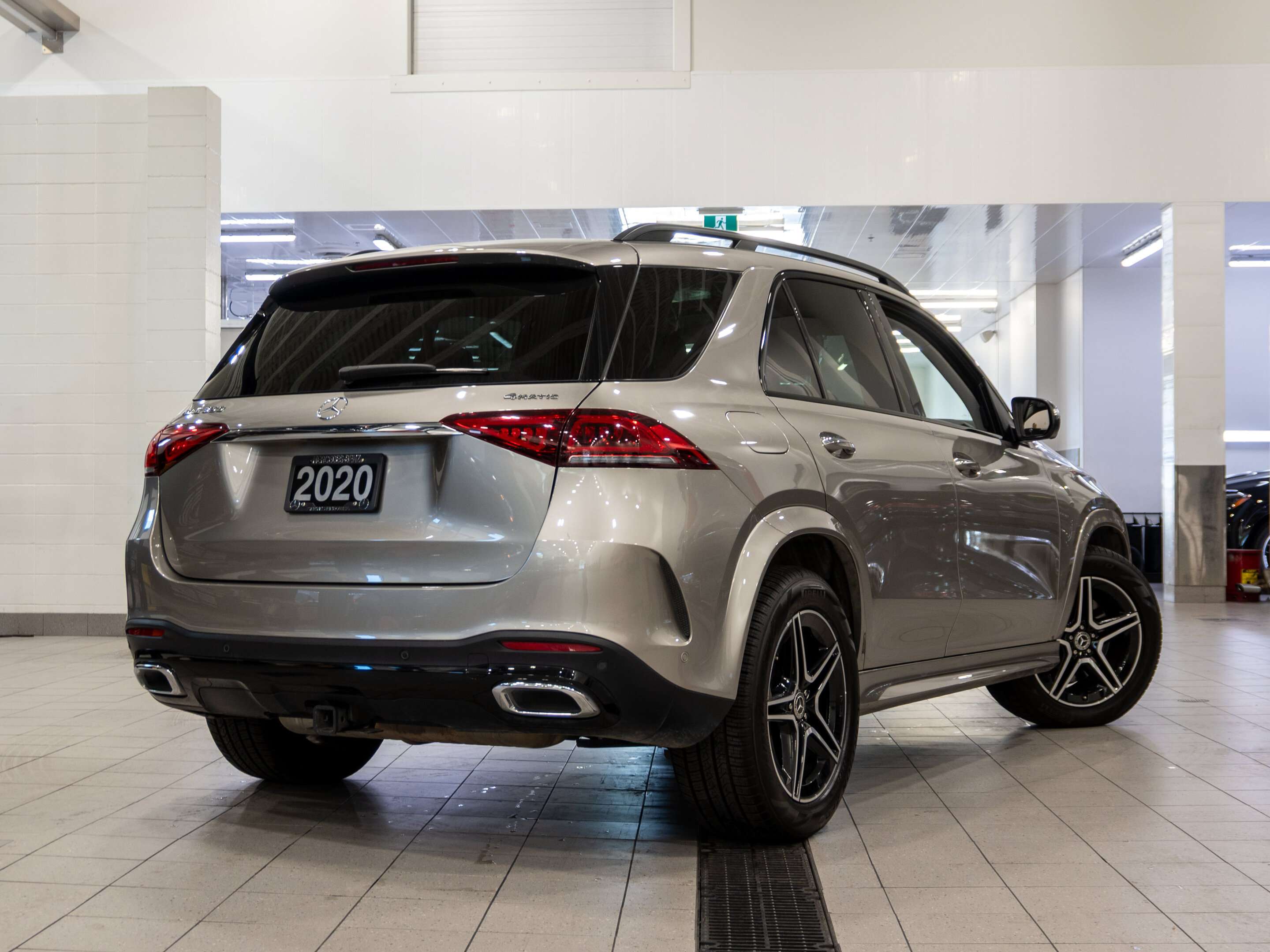 2020 Mercedes-Benz GLE 350 4MATIC SUV — снимка 1