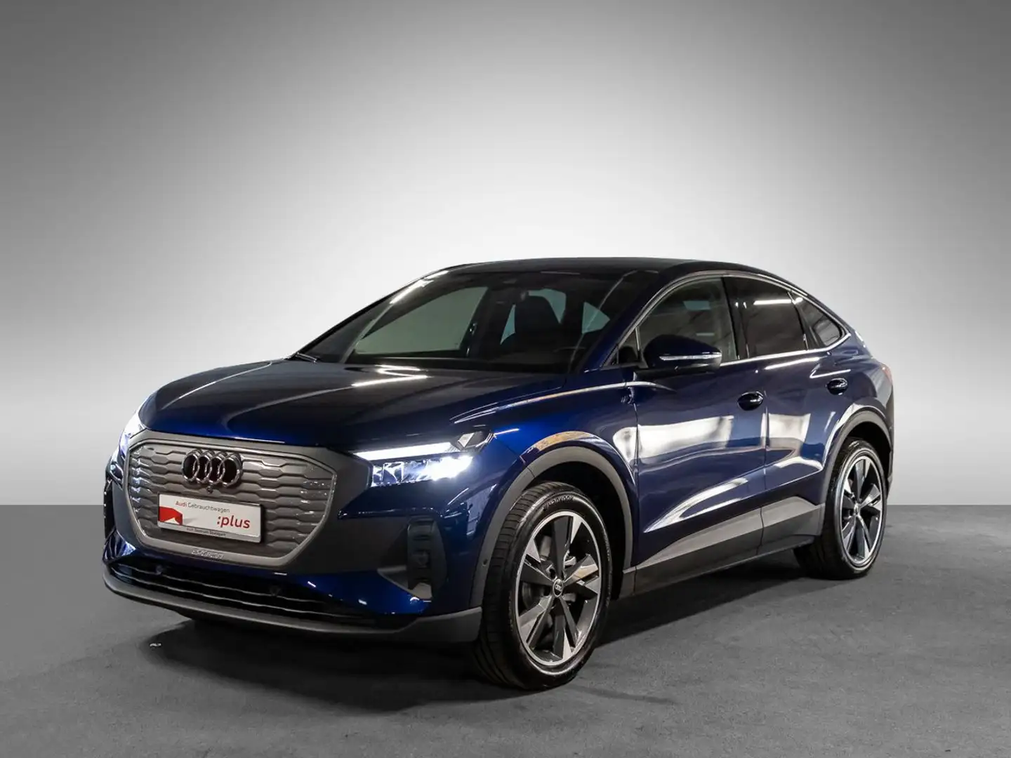 Audi Q4 e-tron Q4 Sportback 45 e-tron Automatik Blau - 2