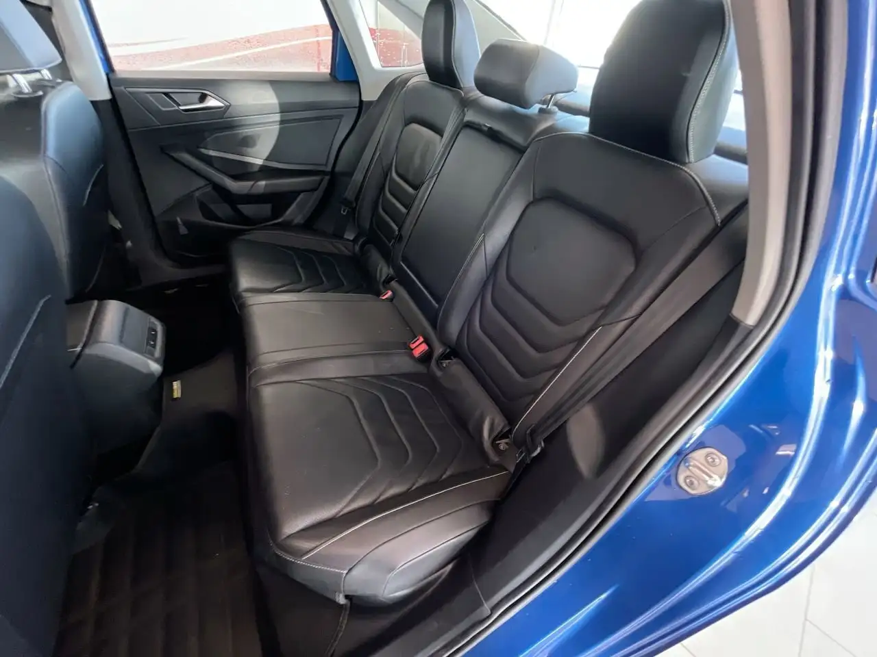 Volkswagen Jetta снимка Volkswagen Jetta