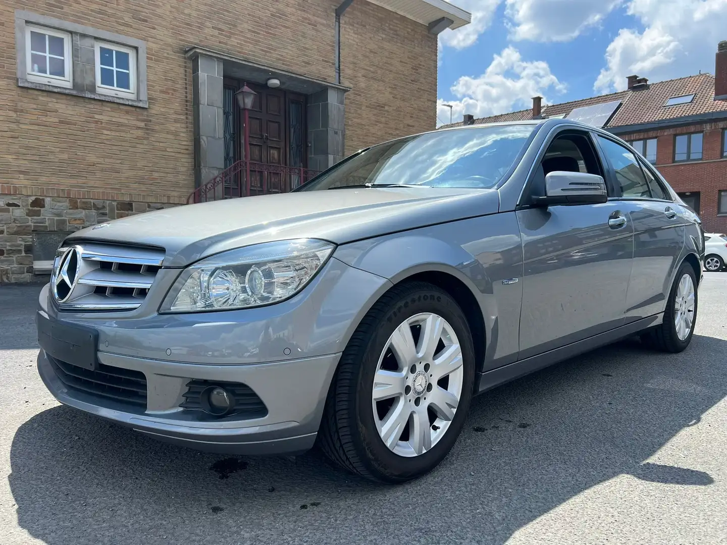 Mercedes-Benz C 180 CDI BlueEFFICIENCY Šedá - 1