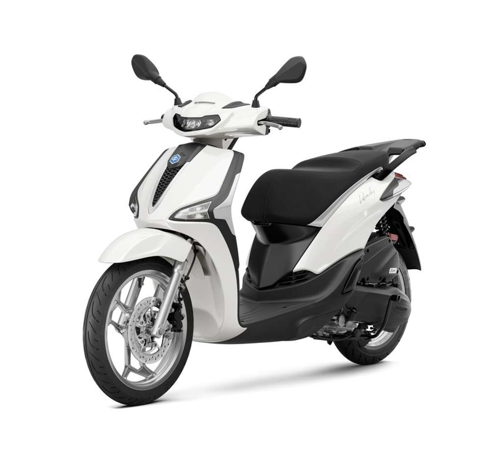 Piaggio Liberty 125 BIANCO LUNA - NERO COSMO