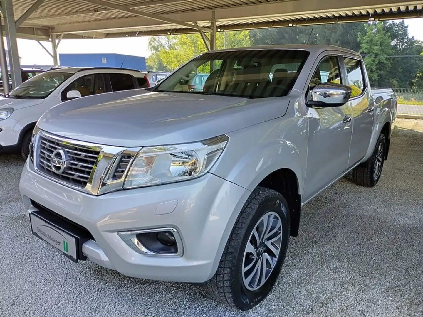 Nissan Navara np300 Acenta DC 2.3 DCi 4x4 ! Serviceheft! Срібний - 1