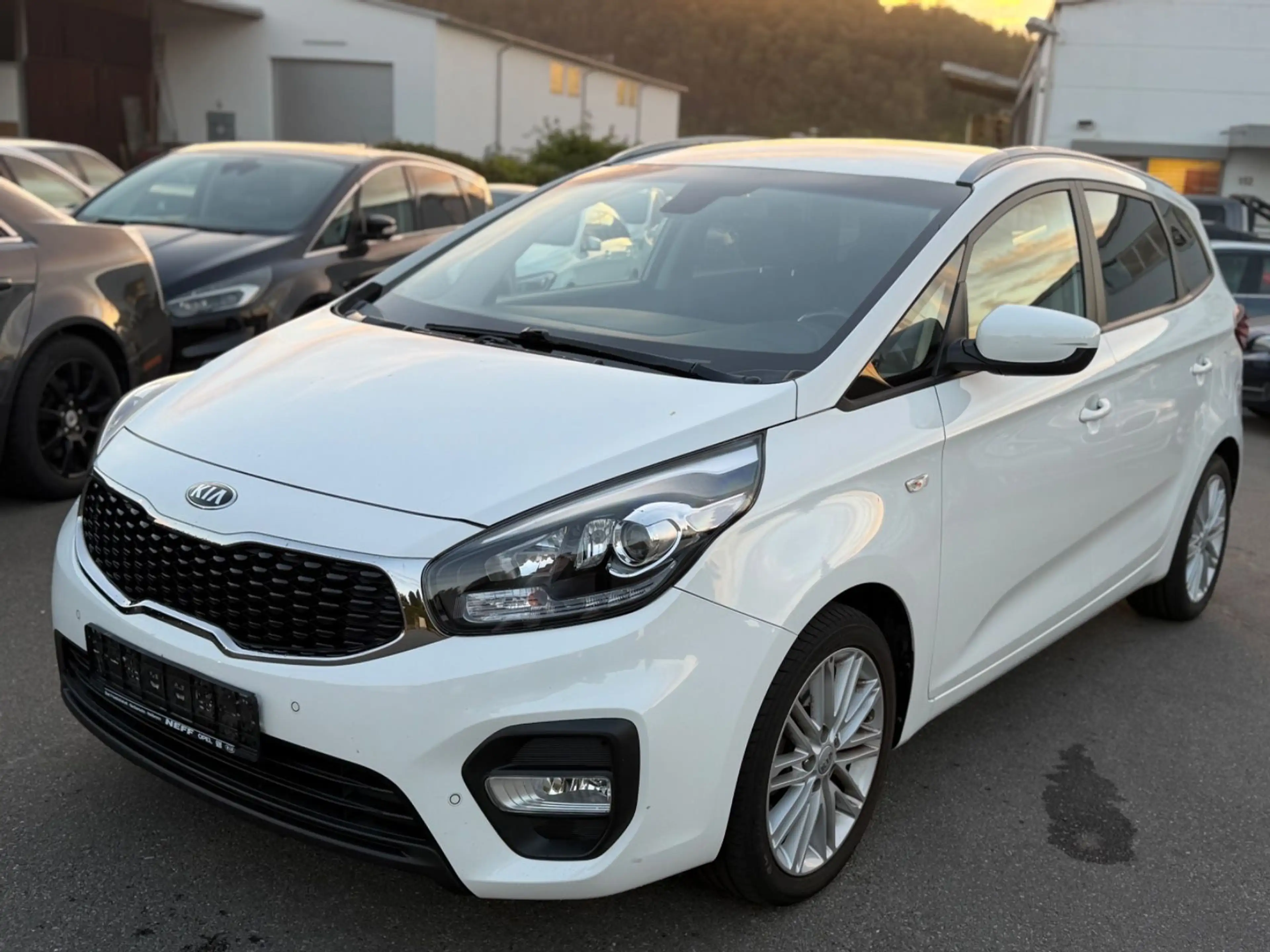 Kia Carens Dream Team*NEU*TÜV*93KM*NAVI* — photo 3