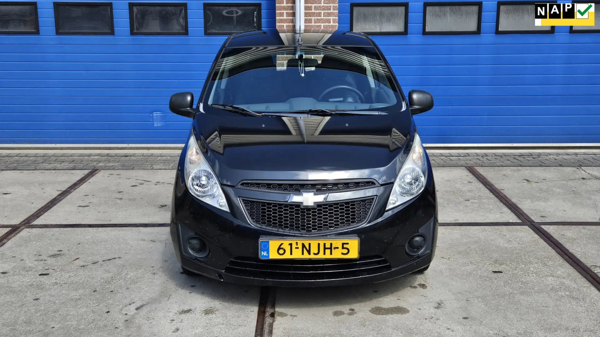 Chevrolet Spark 1.0 16V LS *airco* Zwart - 1