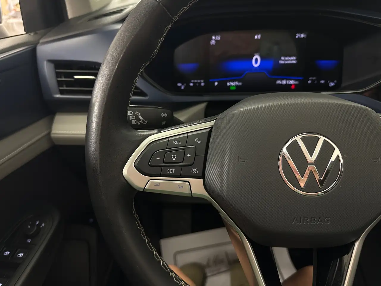Volkswagen Taos снимка Volkswagen Taos