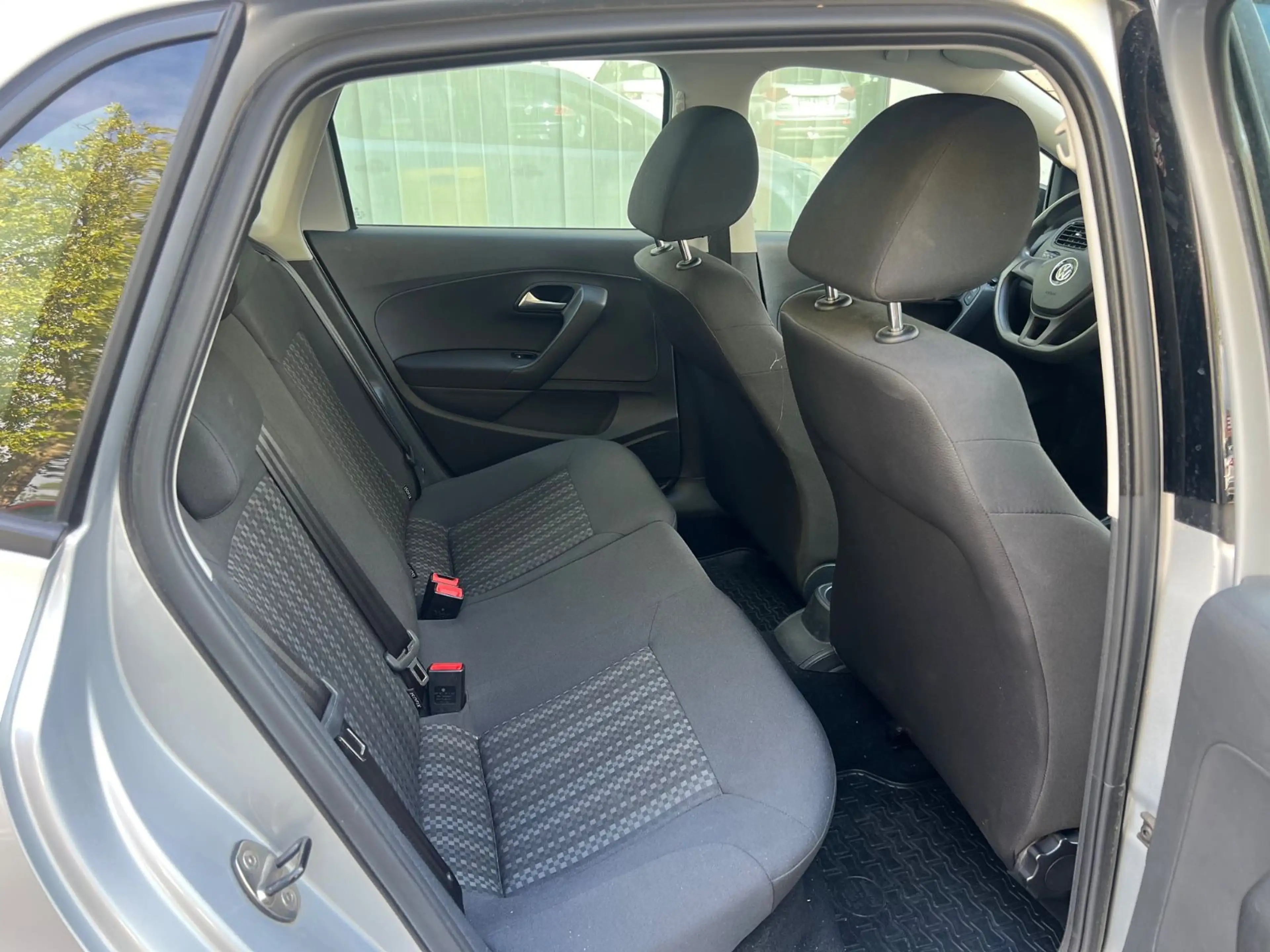 Volkswagen Polo V BMT/Start-Stopp"Klima"Navi"PDC"78.000 km" — photo 9