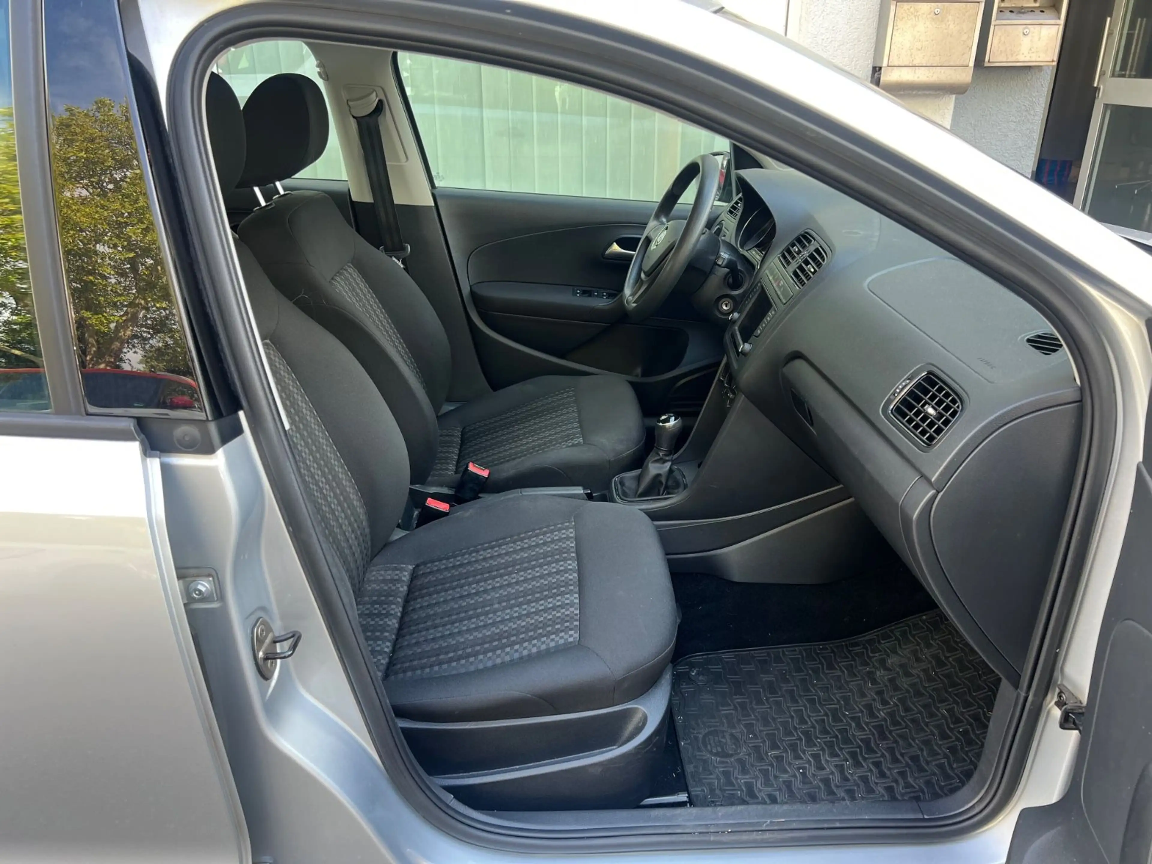 Volkswagen Polo V BMT/Start-Stopp"Klima"Navi"PDC"78.000 km" — photo 8