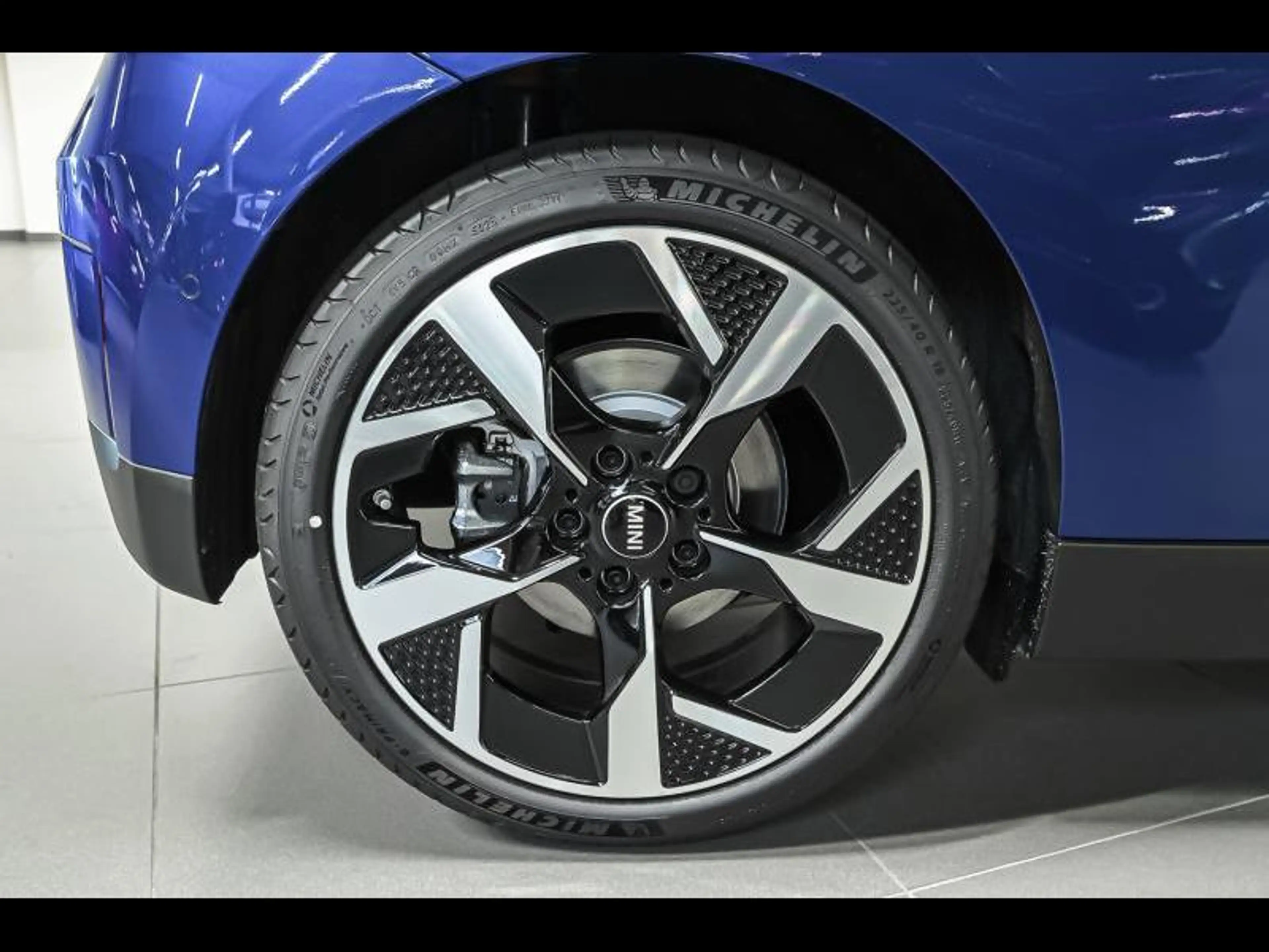 MINI Cooper E FAVOURED TRIM|PANO|HUD|COMFORT|CAM|NAVI| — photo 4