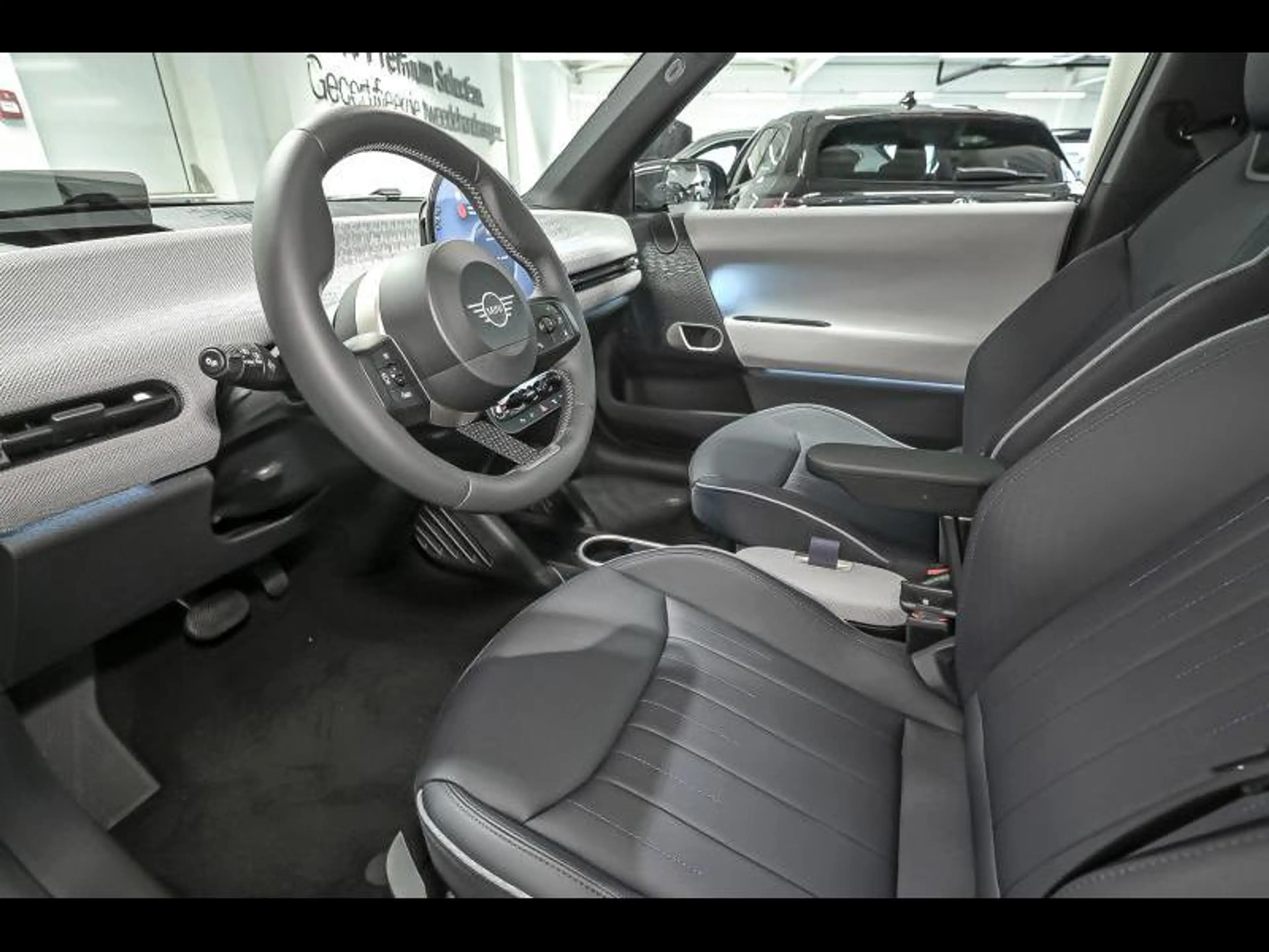 MINI Cooper E FAVOURED TRIM|PANO|HUD|COMFORT|CAM|NAVI| — photo 5