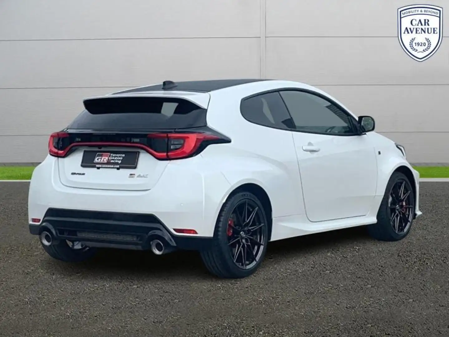 Toyota Yaris IV GR Blanc - 2