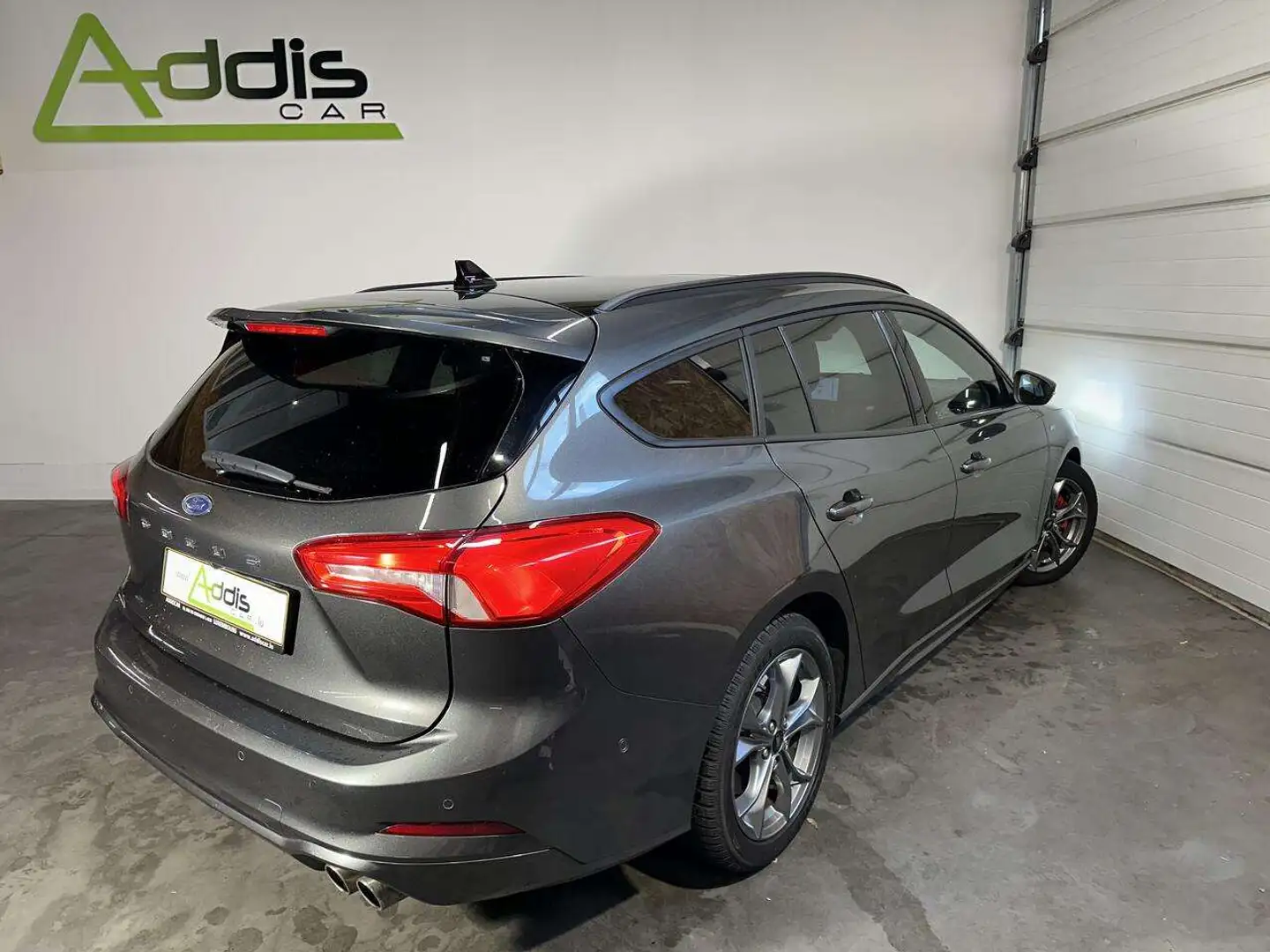 Ford Focus CLIPPER 1.5 ECOBLUE 120 ST-LINE Grau - 2