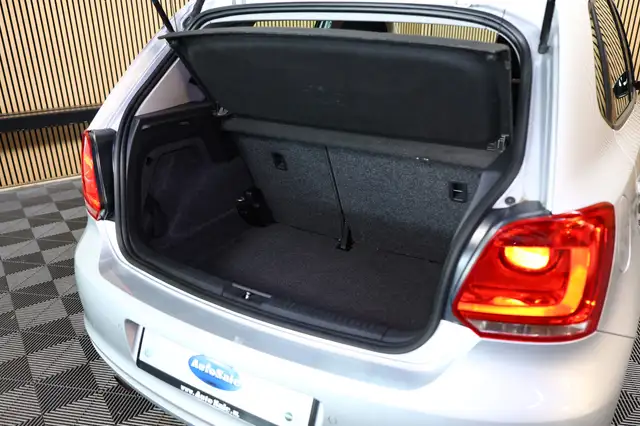 Volkswagen Polo view 22
