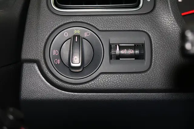 Volkswagen Polo view 13