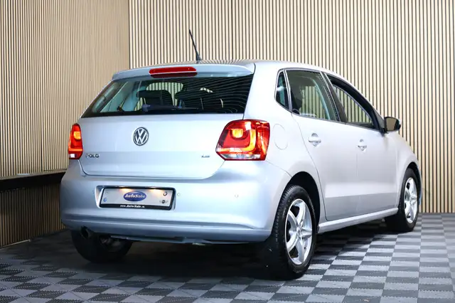 Volkswagen Polo view 3