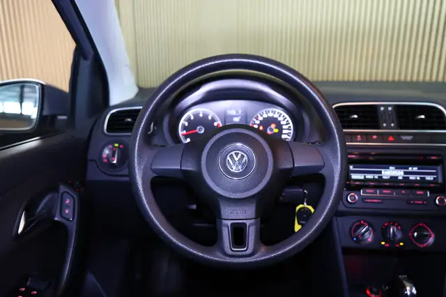 Volkswagen Polo view 20