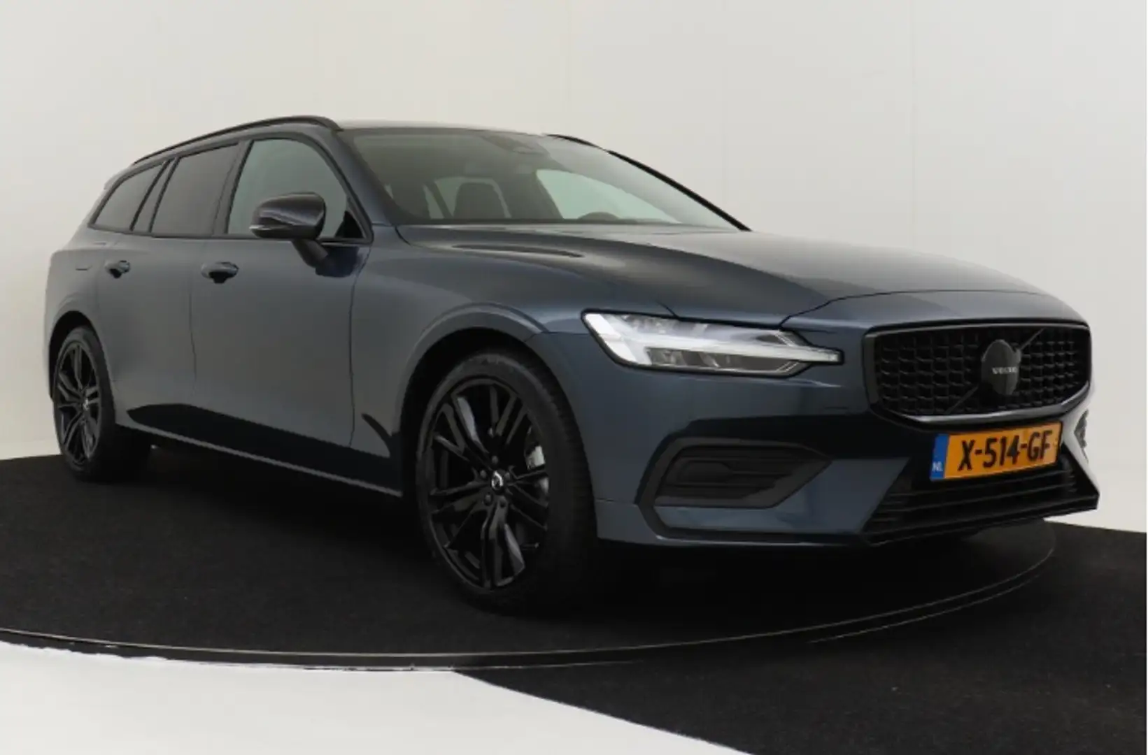 Volvo V60 V60 2.0 B3 Essential Edition Black edt pakket Blauw - 2