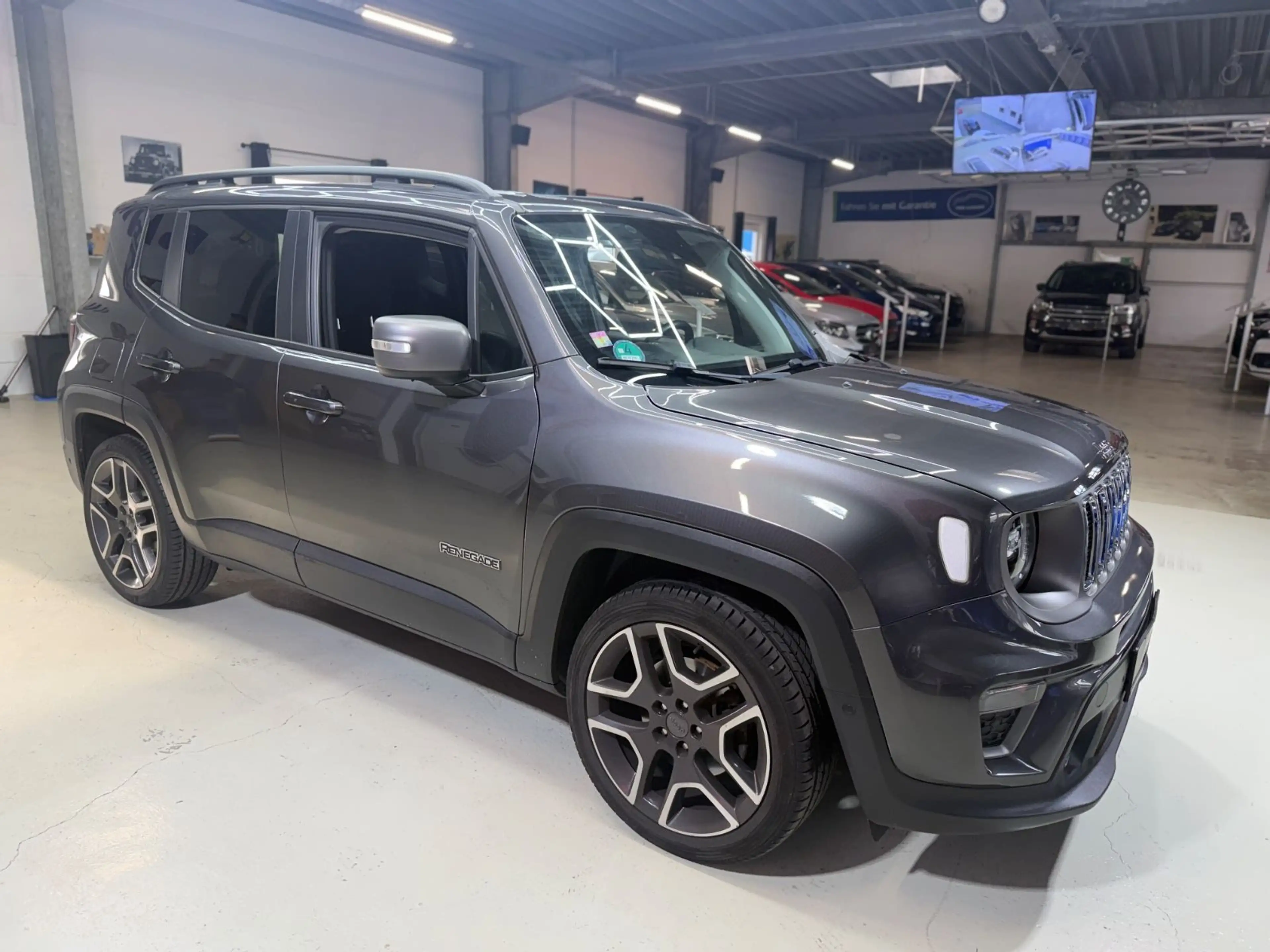 Jeep Renegade Limited FWD Kamera LED NAVI AbstandTemp — photo 5