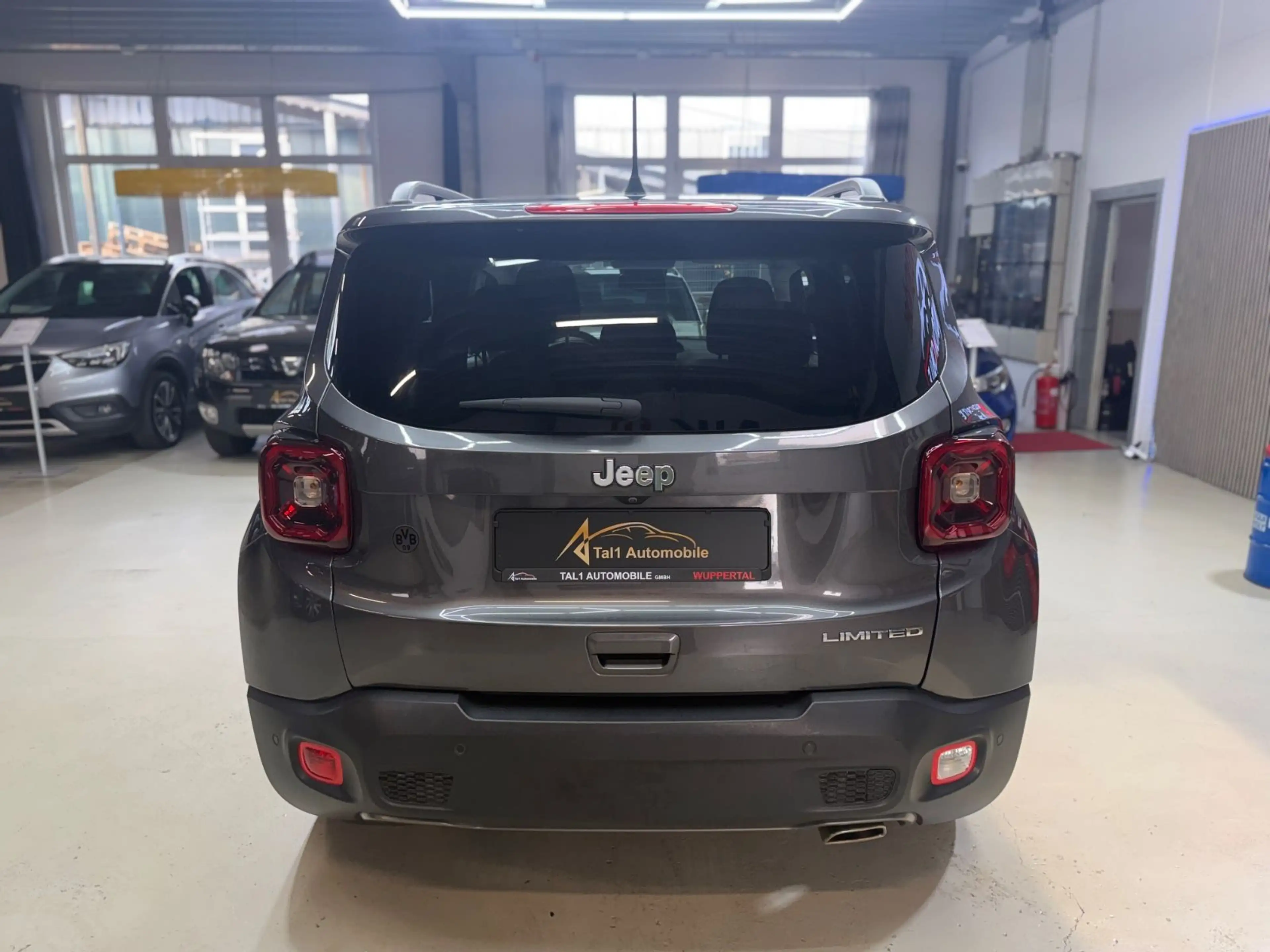 Jeep Renegade Limited FWD Kamera LED NAVI AbstandTemp — photo 9