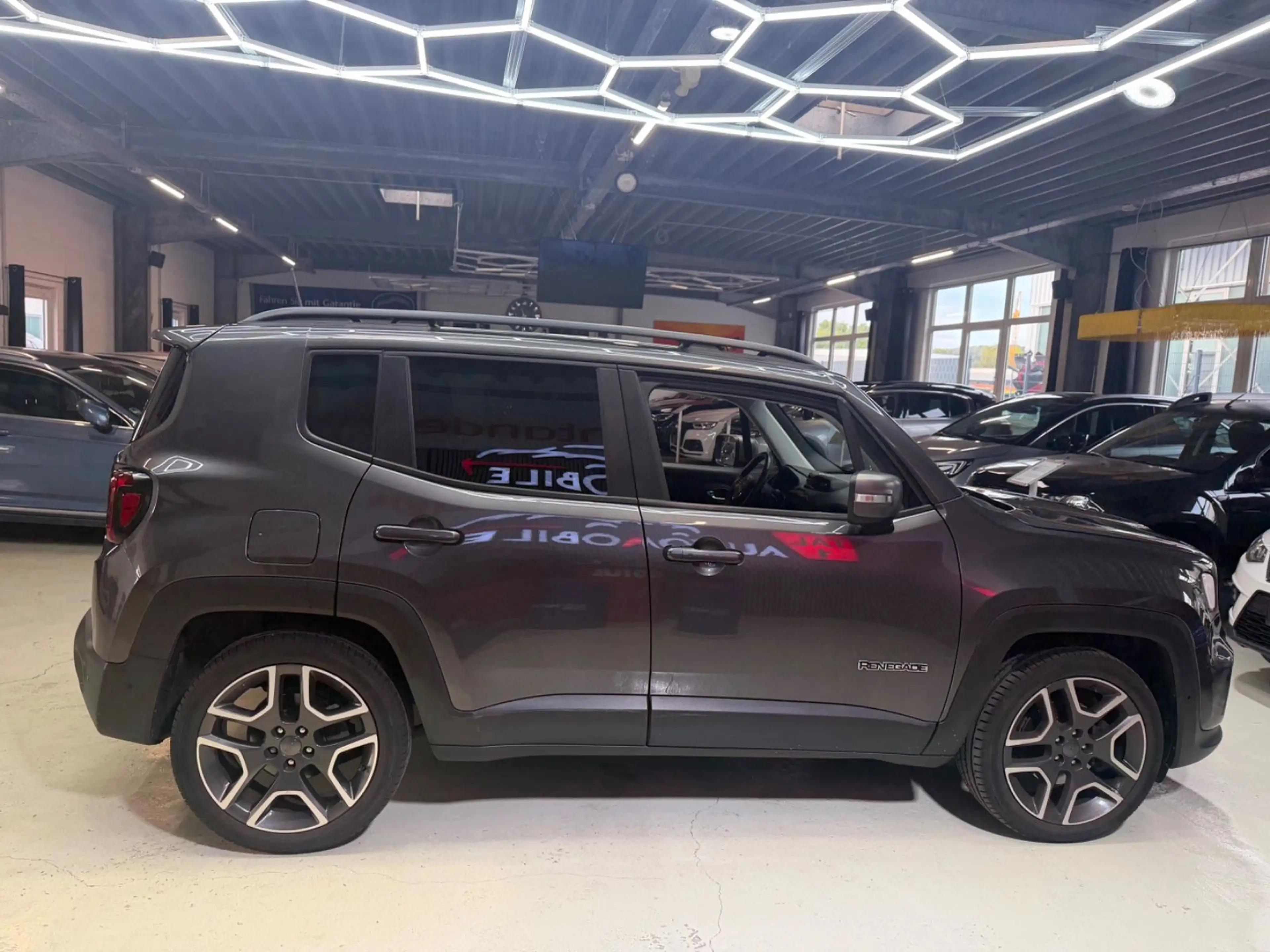 Jeep Renegade Limited FWD Kamera LED NAVI AbstandTemp — photo 6