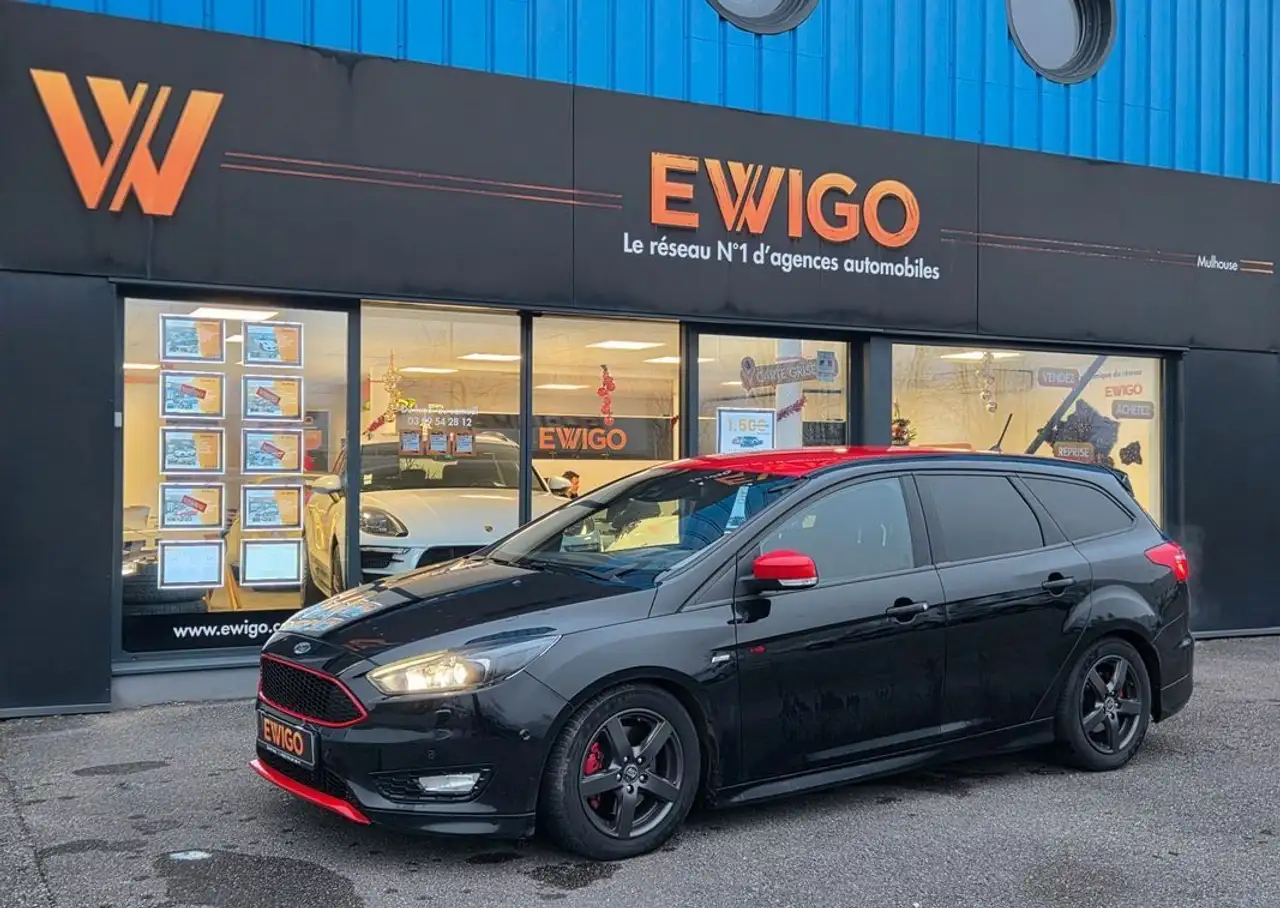 Ford Focus break 1.5 ecoboost 182ch st line black