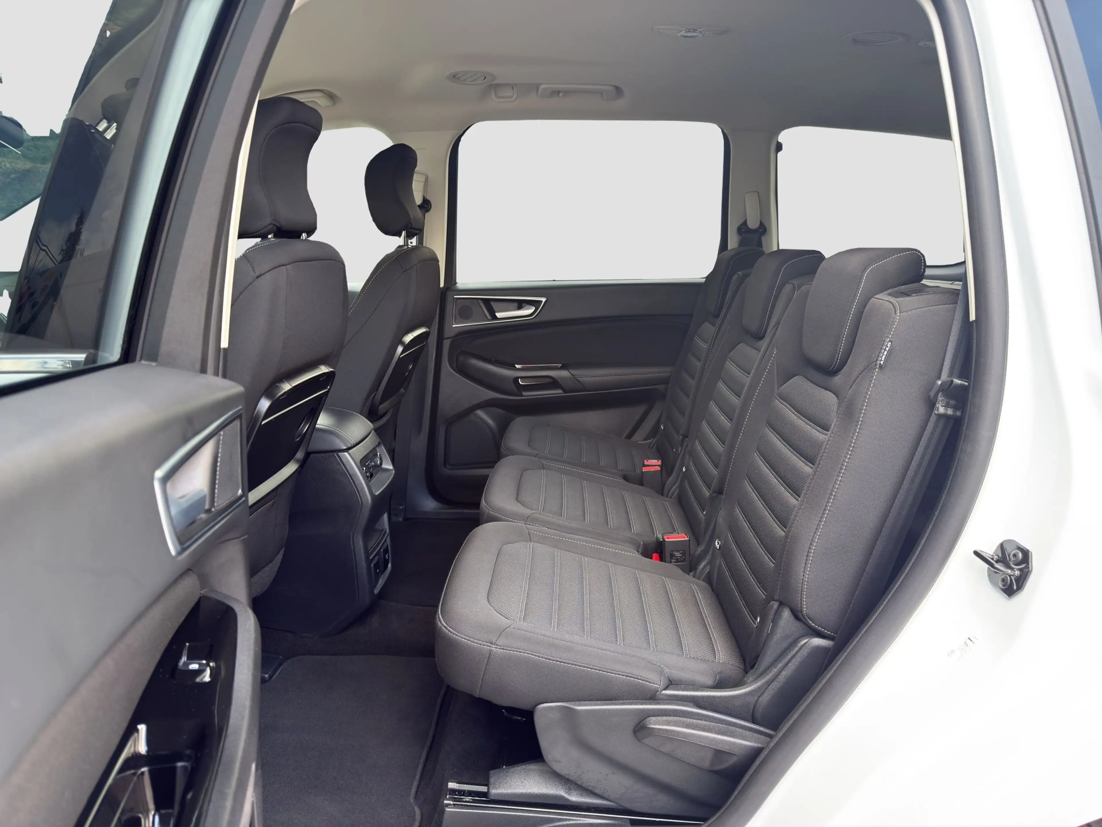 Ford Galaxy 2.0 TDCi Titanium Aut. 7-Sitzer/Kamera/AHK/Assist — photo 12