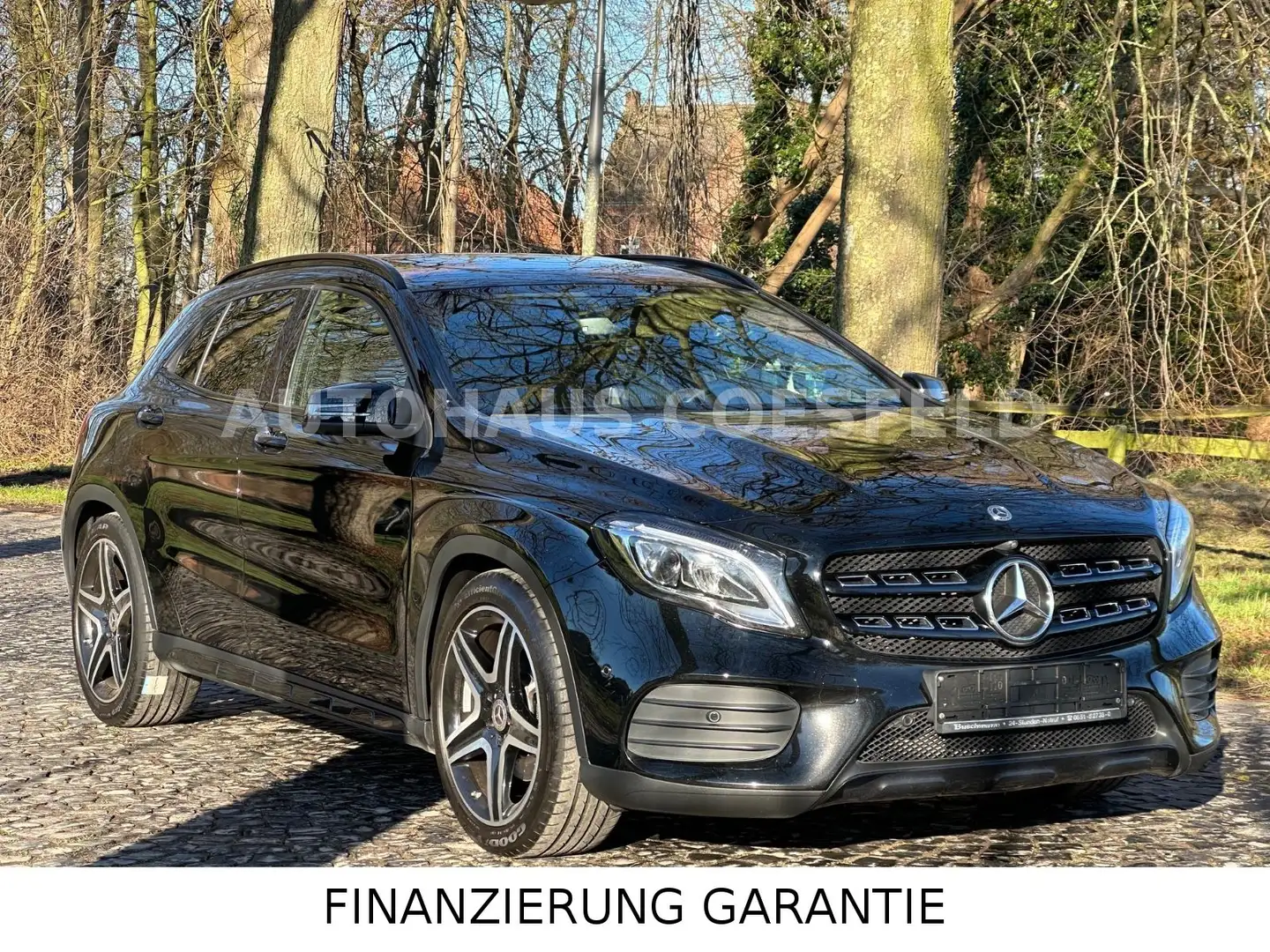 Mercedes-Benz GLA 220 4Matic*AMG NIGHT EDITION*GARANTIE Noir - 1