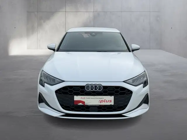 Audi A3 view 8