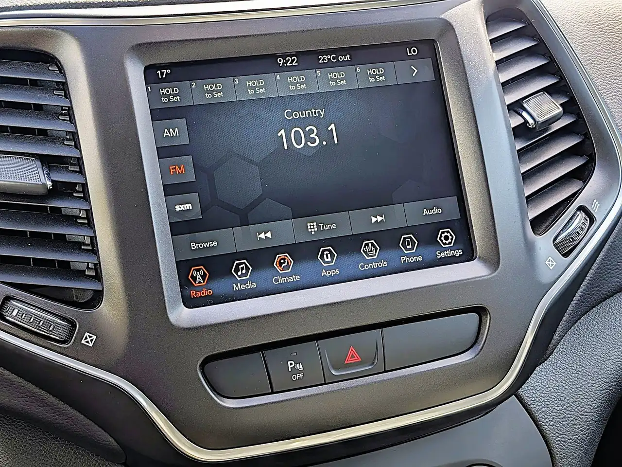 Jeep Cherokee снимка Jeep Cherokee