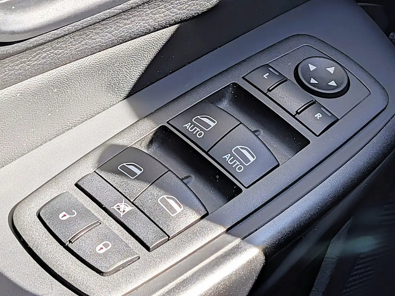 Jeep Cherokee снимка Jeep Cherokee