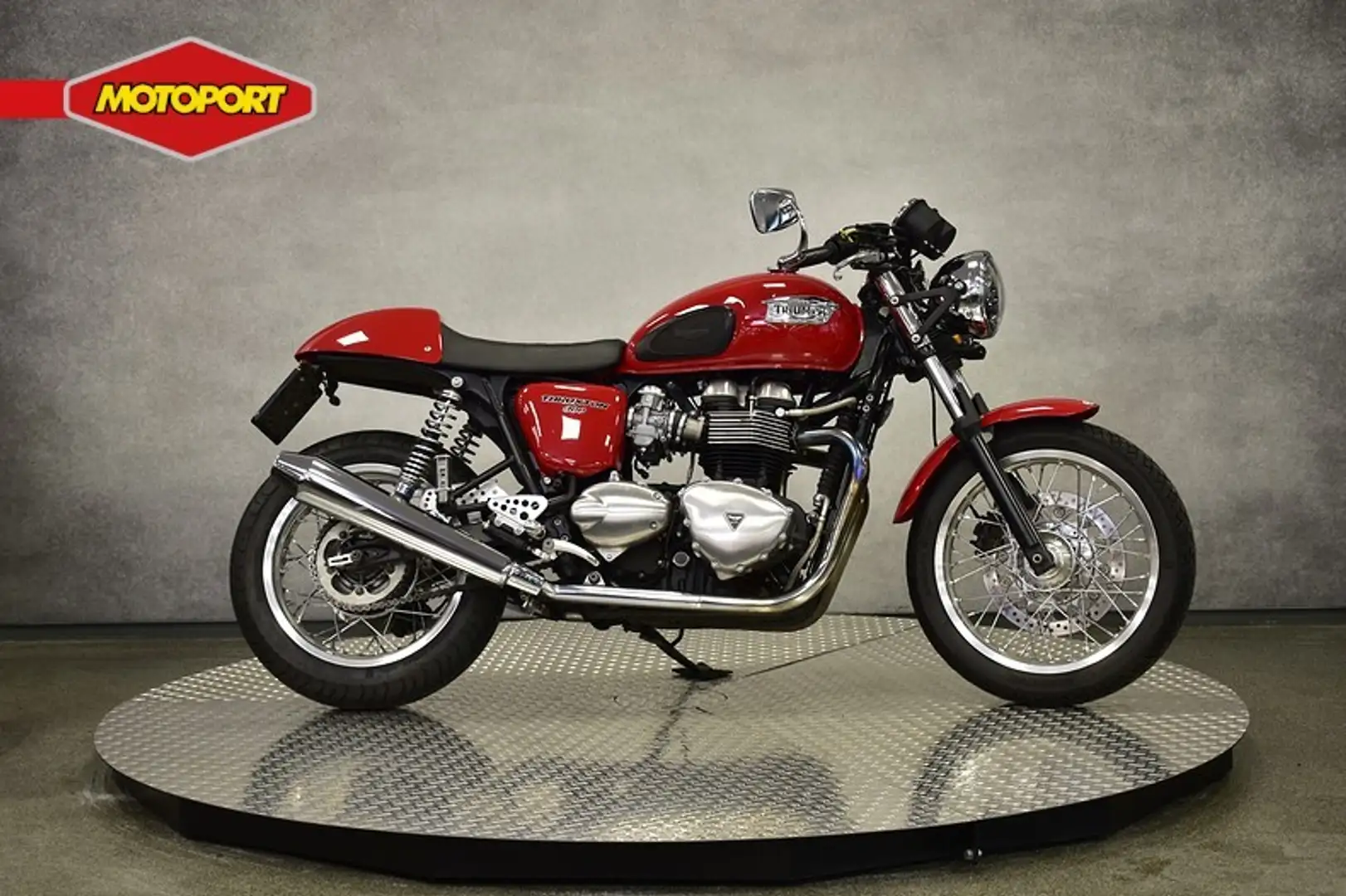 Triumph Thruxton 900 Roşu - 1