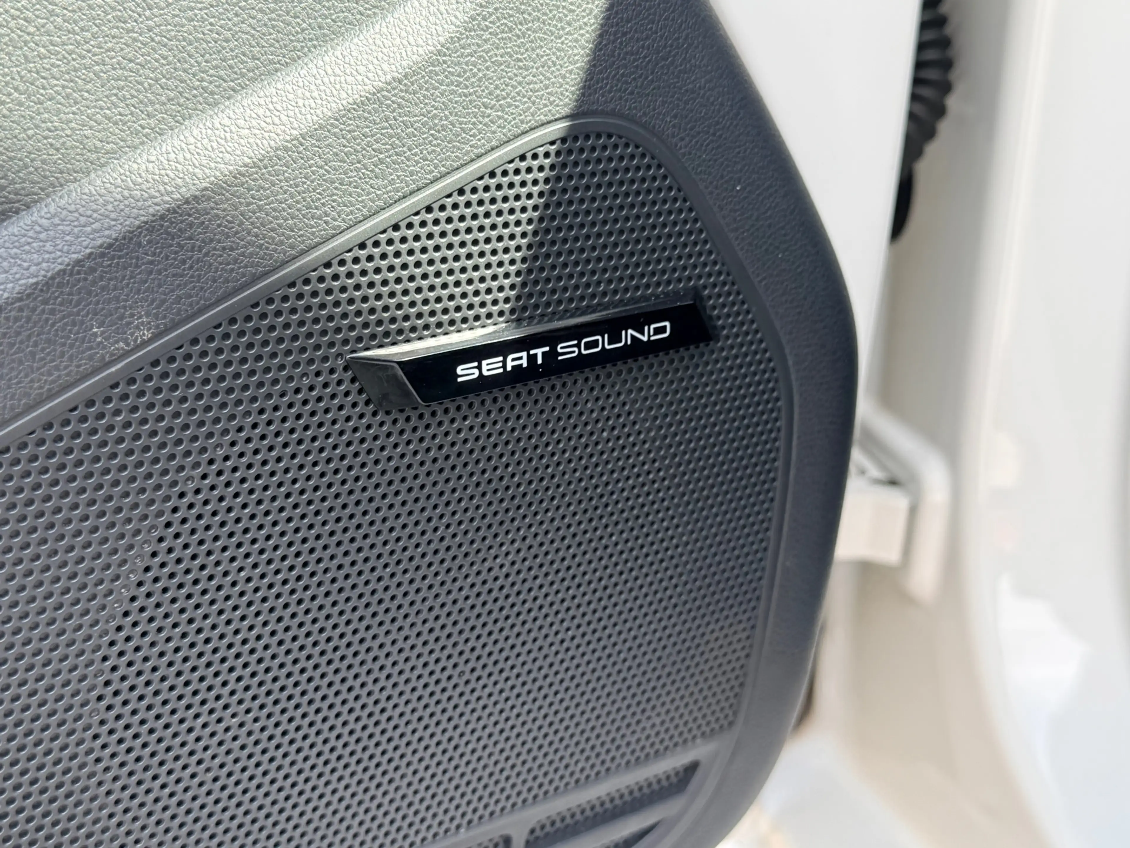 SEAT Mii 1.0 Sport Connect — photo 6