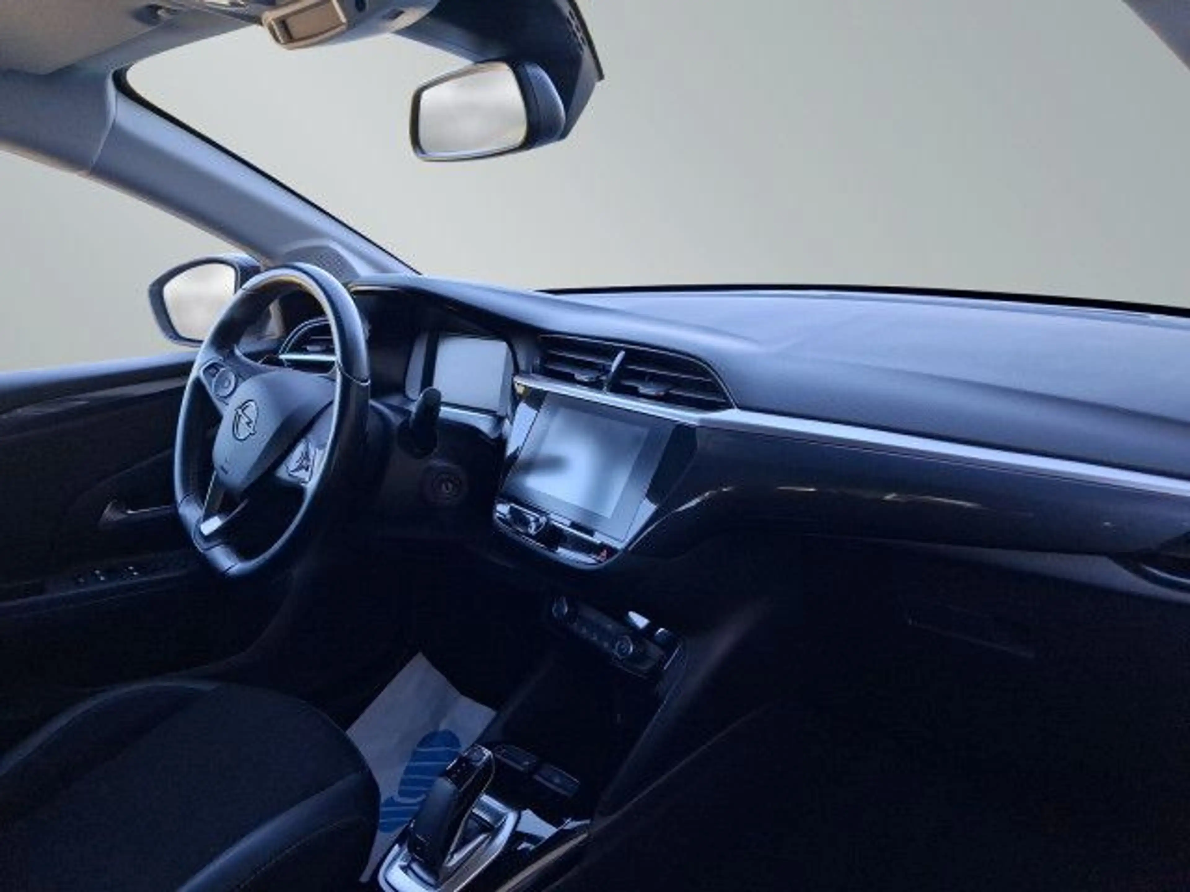 Opel Corsa Elegance 1.2 PDC CarPlay Ganzjahresräder — photo 15