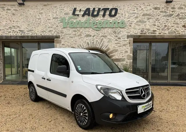 Mercedes-Benz Citan MERCEDES 111 CDI 110ch Long Pro %2B Attelage