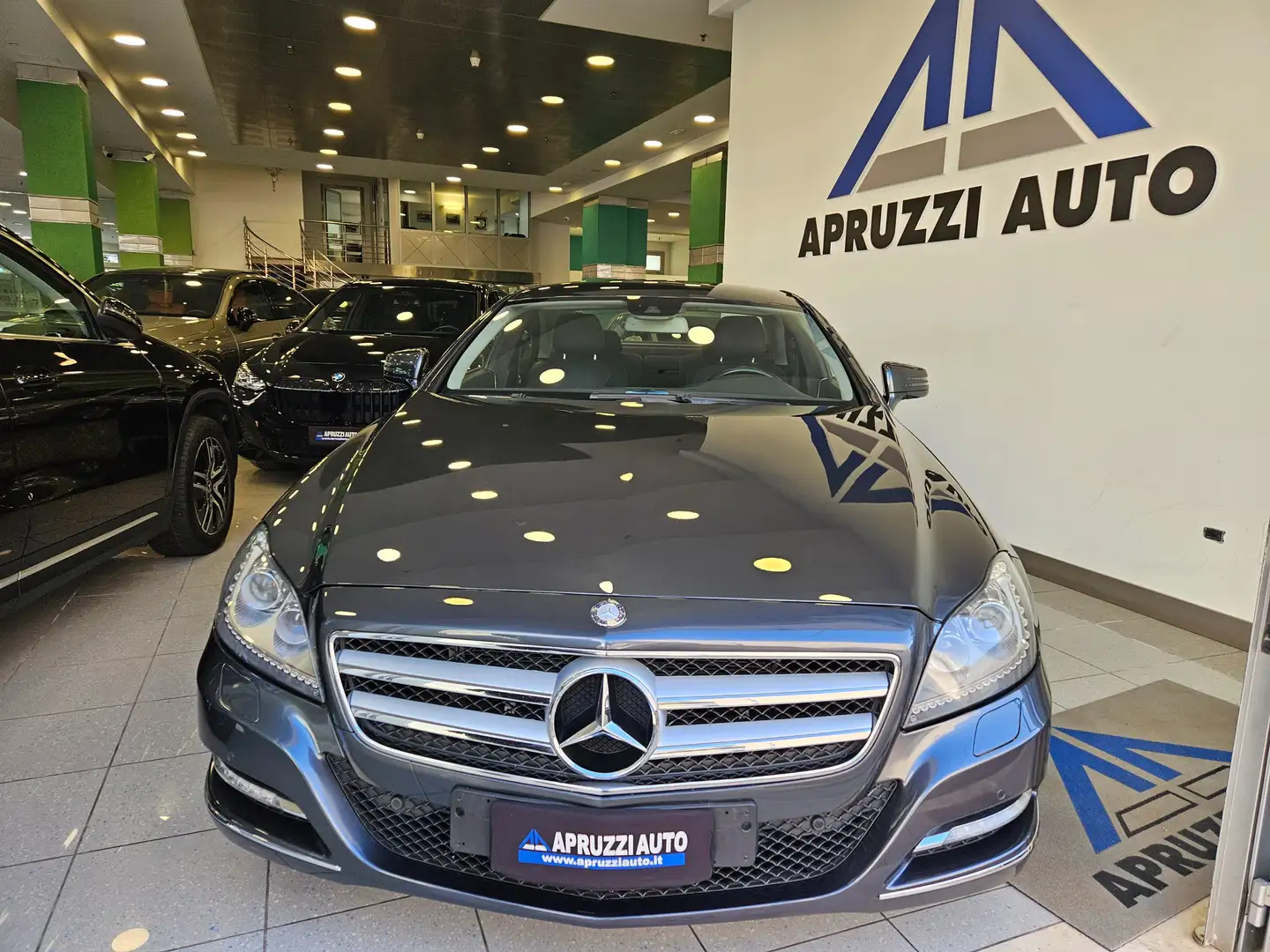 Mercedes-Benz CLS 250 cdi be auto RETROCAM NAVI PELLE Grau - 2