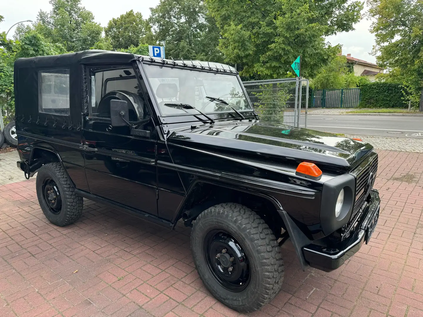 Mercedes-Benz G 250 Cabrio 4x4 Offroad Servo H Kennzeichen HU Neu Negro - 1
