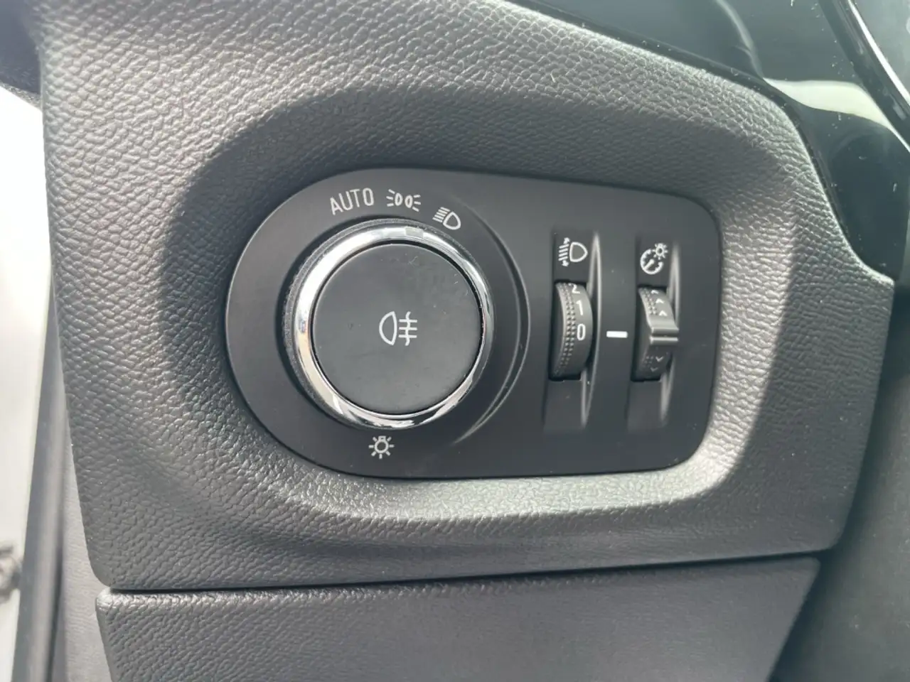 Opel Corsa Edition 1.2 +Allwetter SHZ Kamera CarPlay DAB LMFe, миниатюра 18