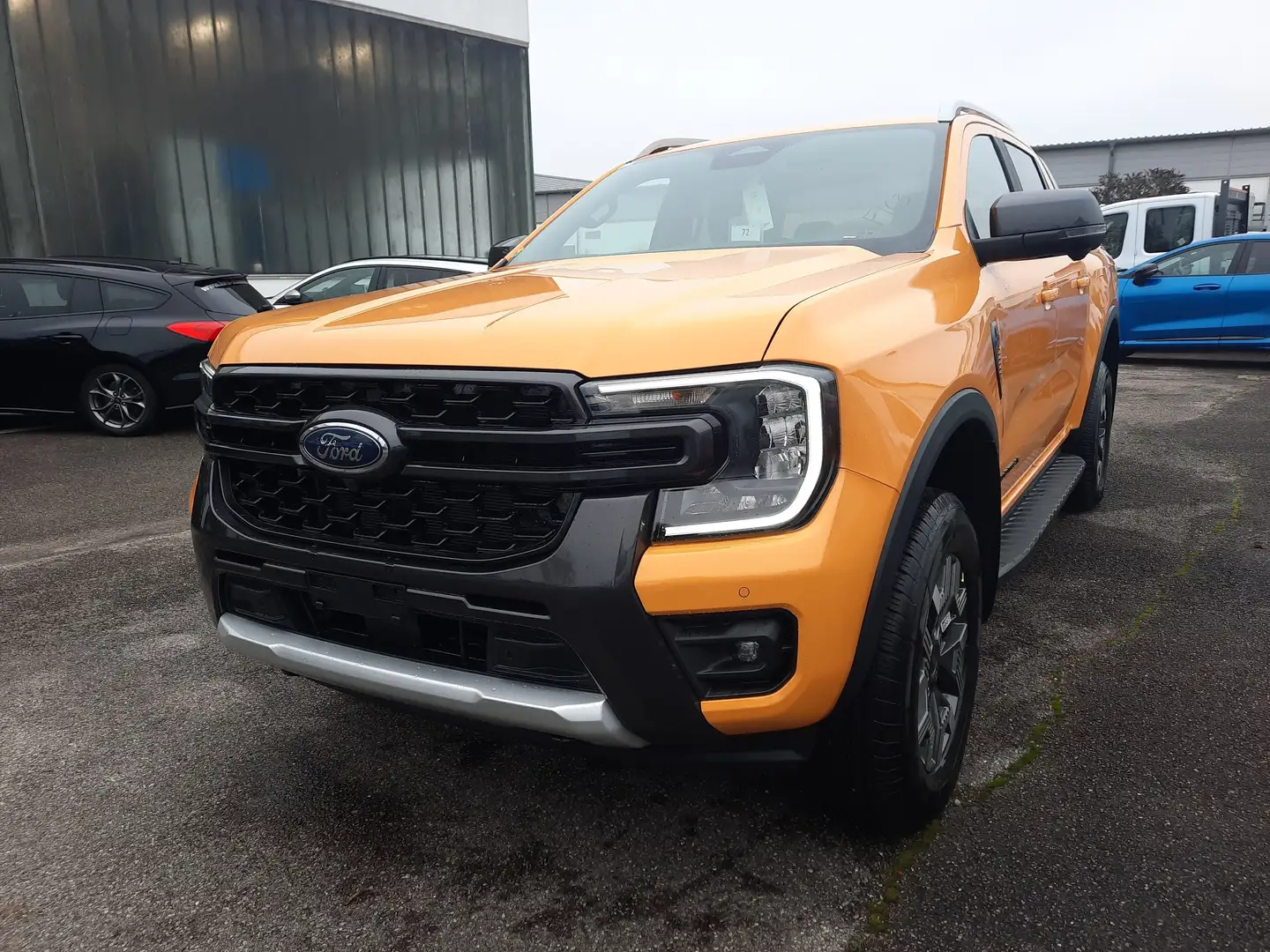 Ford Ranger DOKA Wildtrak 2.3l PHEV LED 360°Kamera Arancione - 2