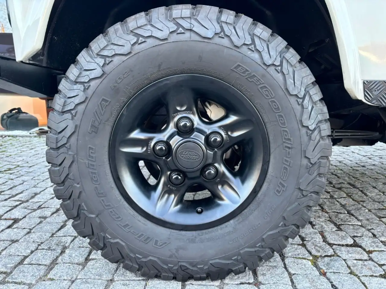 Land Rover Defender 90 L316 V8 3.9 Station Wagon, foto 6