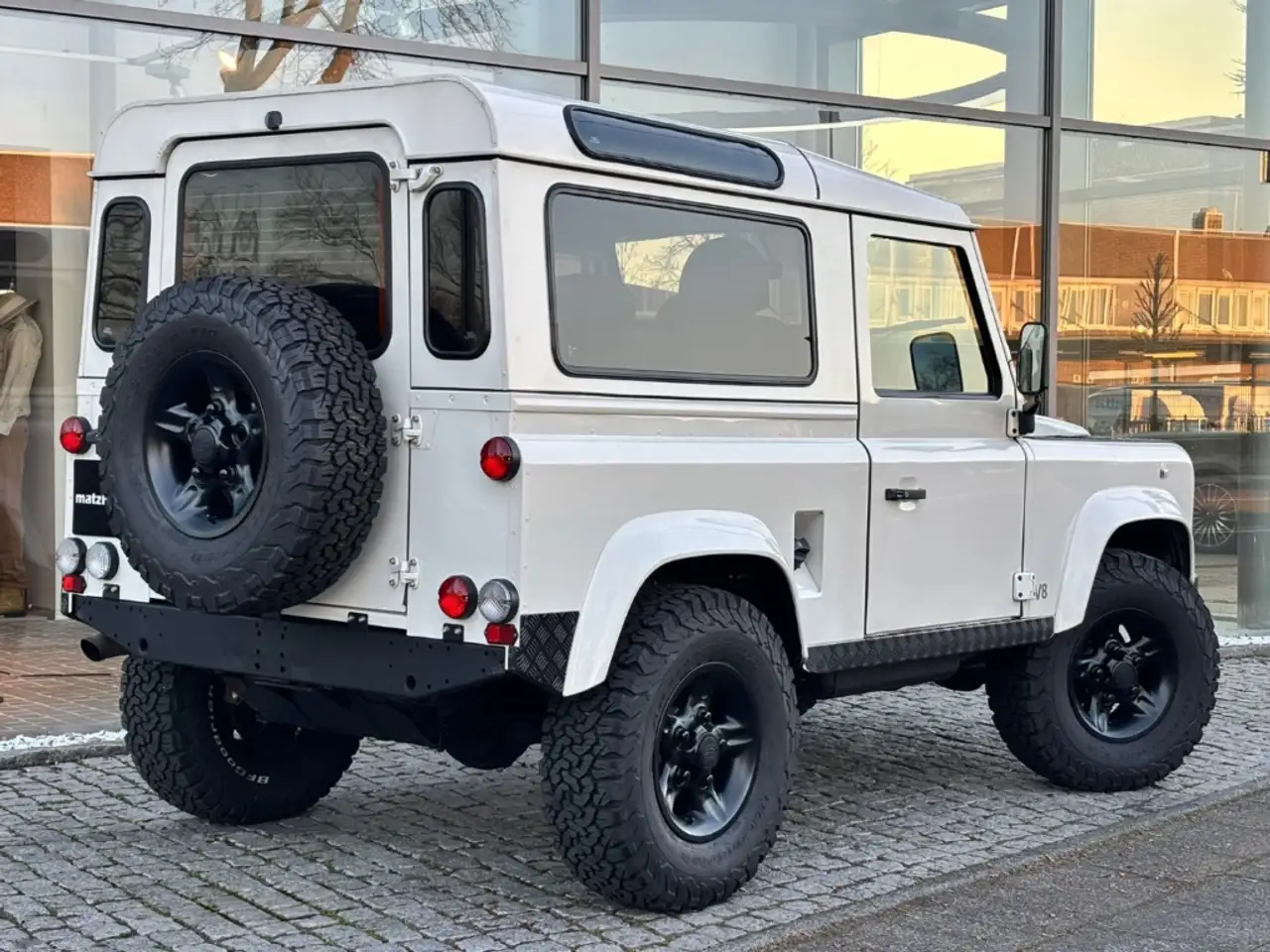 Land Rover Defender 90 L316 V8 3.9 Station Wagon, foto 4