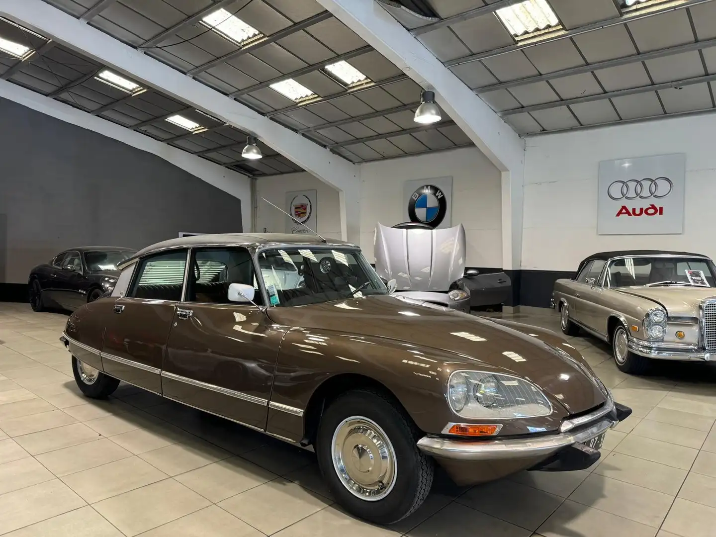 Citroen DS ds i23 pallas smeđa - 2