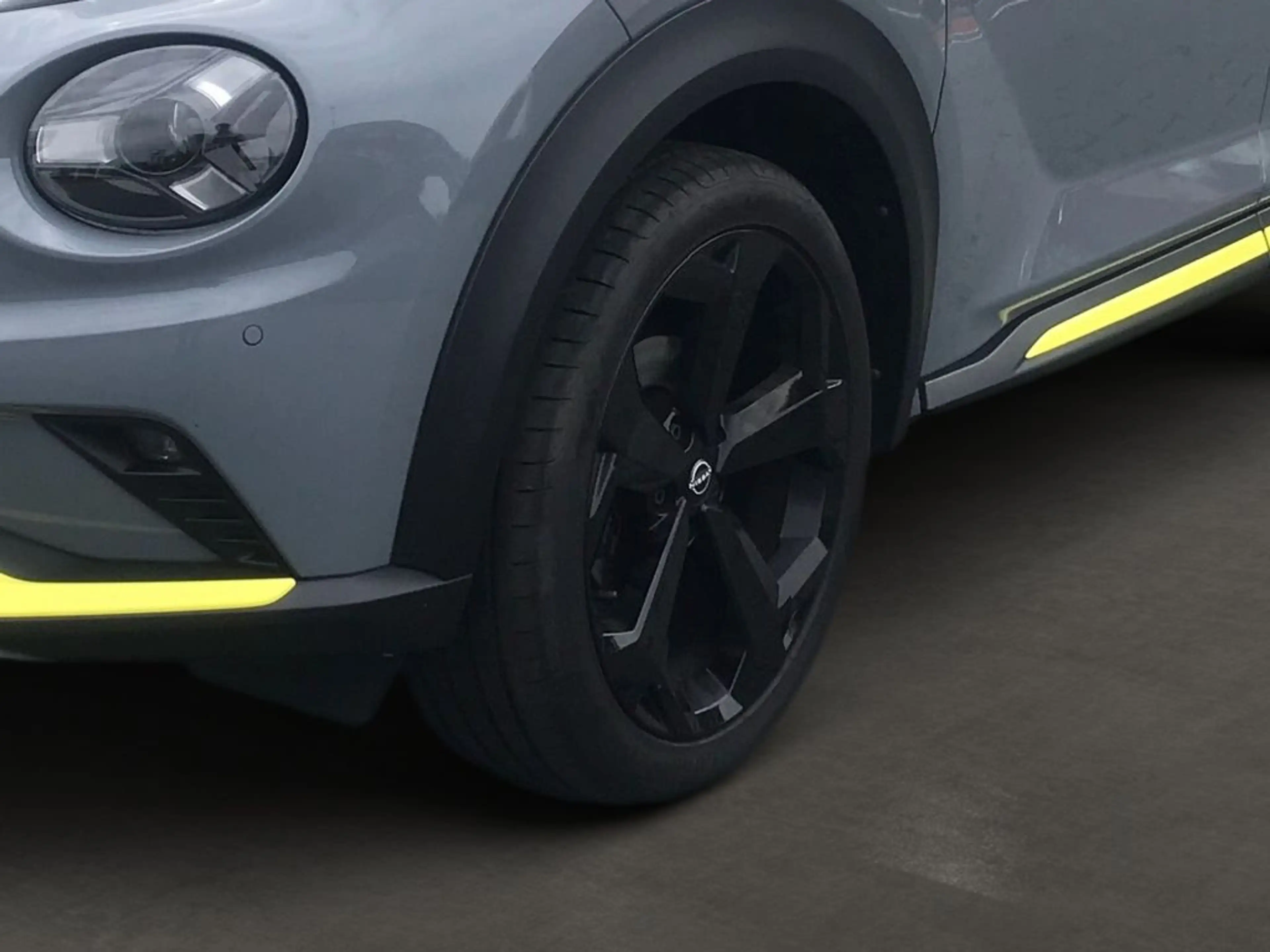Nissan Juke 1.0 DIG-T Kiiro — photo 6