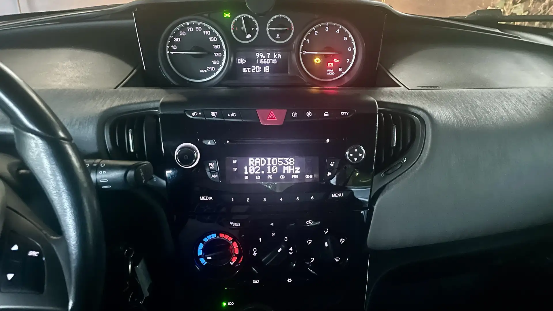 Lancia Ypsilon Super tijdloos chique! 2e eig. - 2